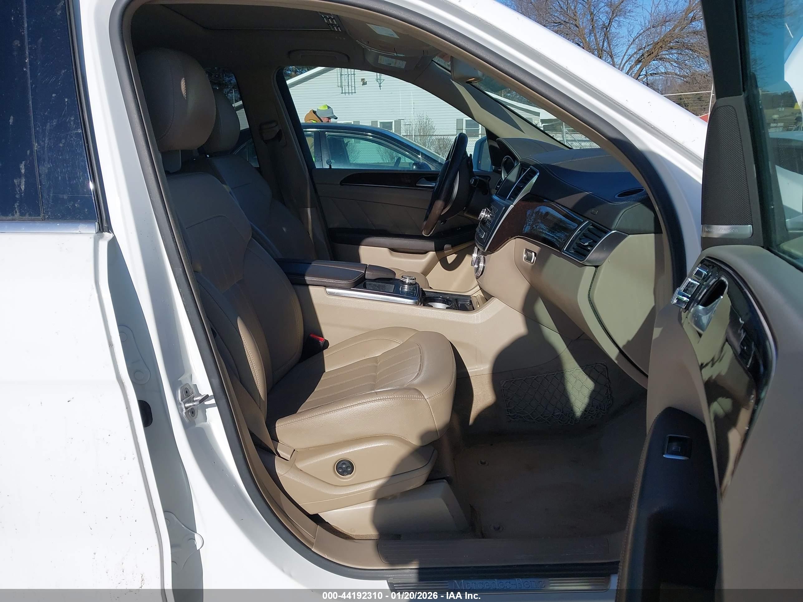 MERCEDES-BENZ GL image 5