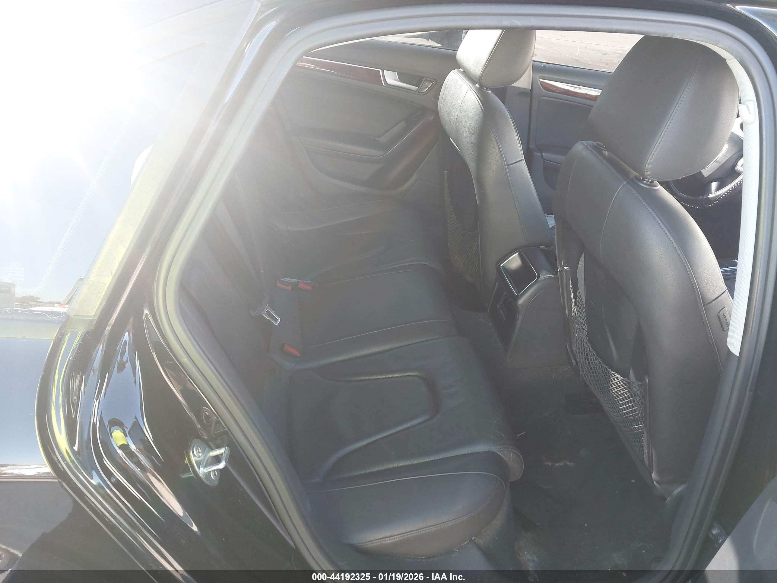 AUDI A4 image 8
