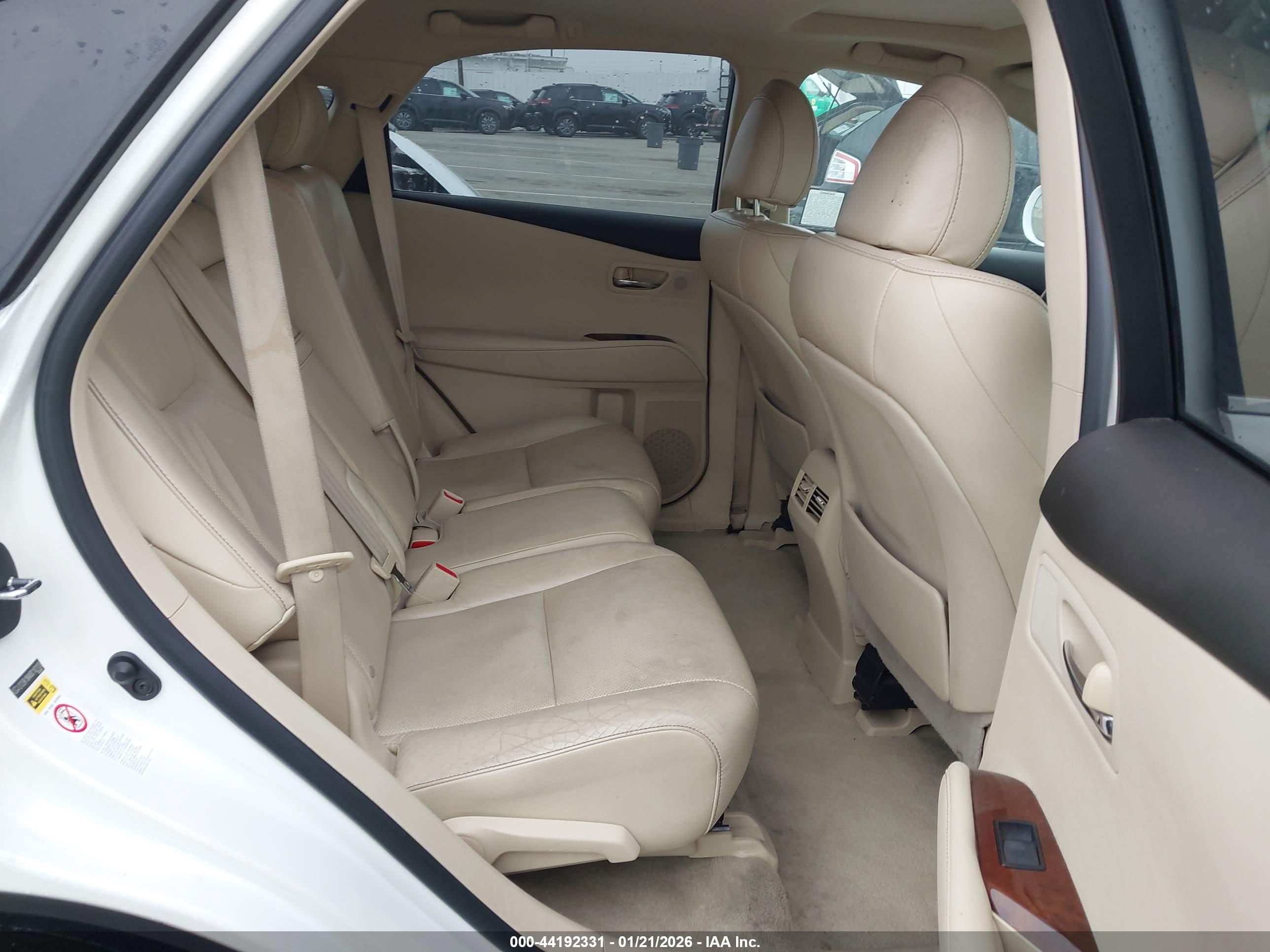 LEXUS RX image 8