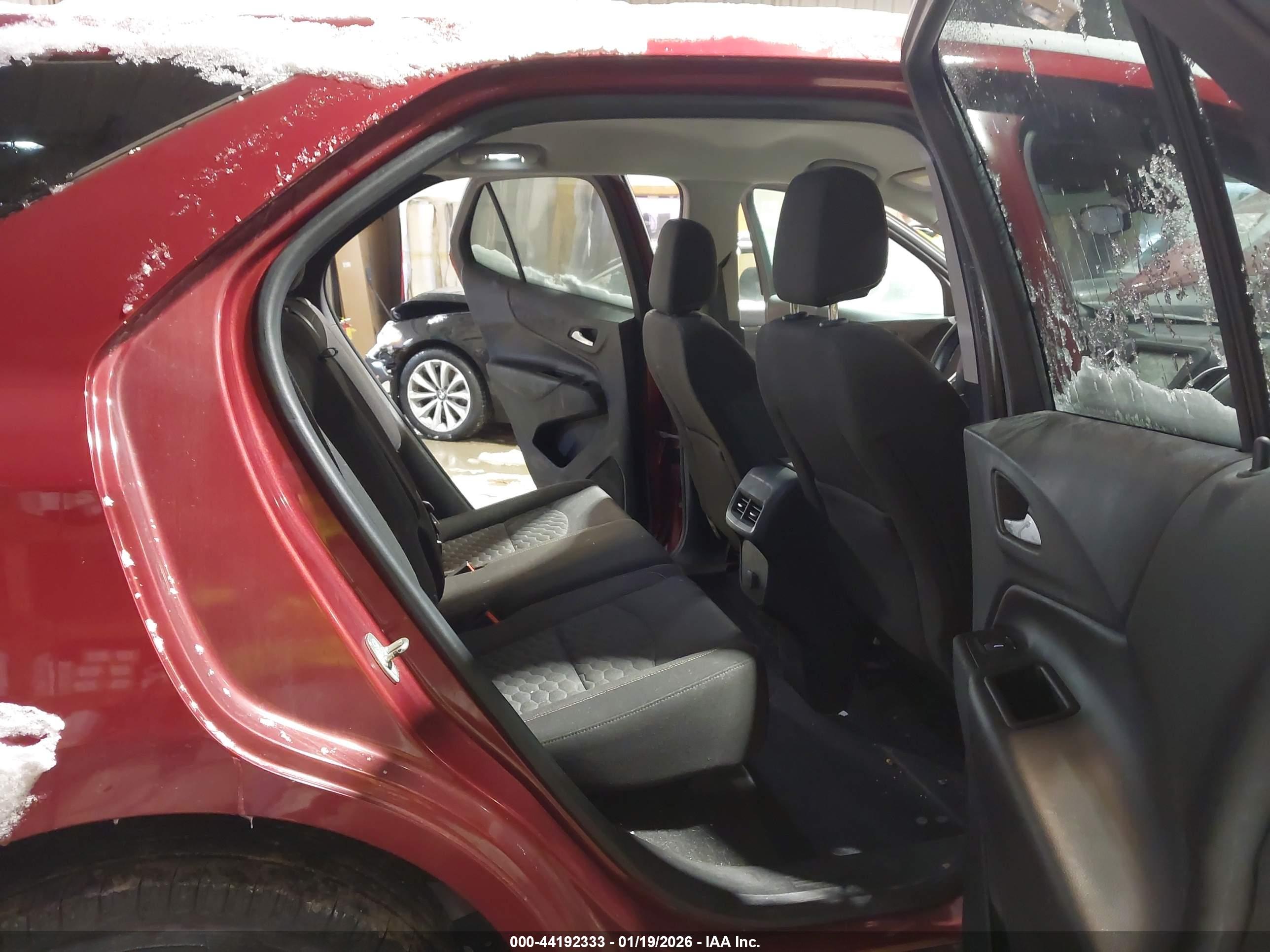 CHEVROLET EQUINOX image 8