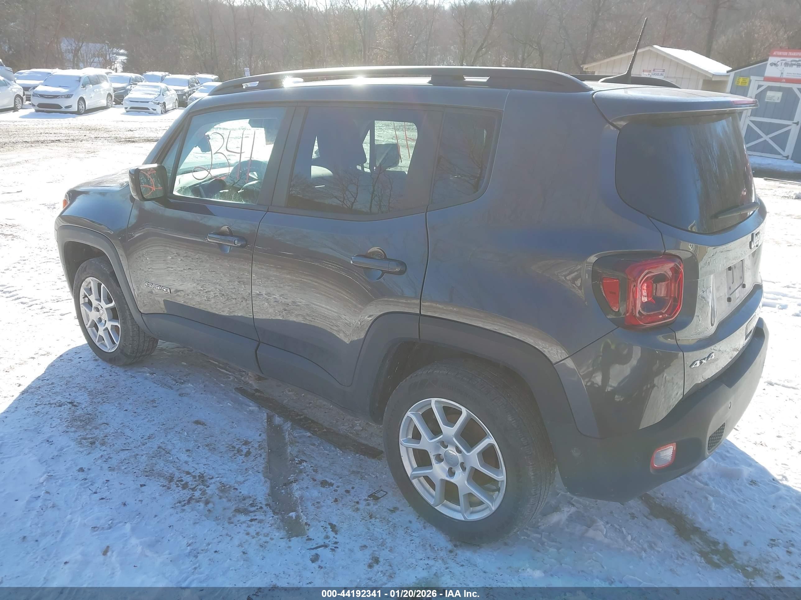 JEEP RENEGADE image 3