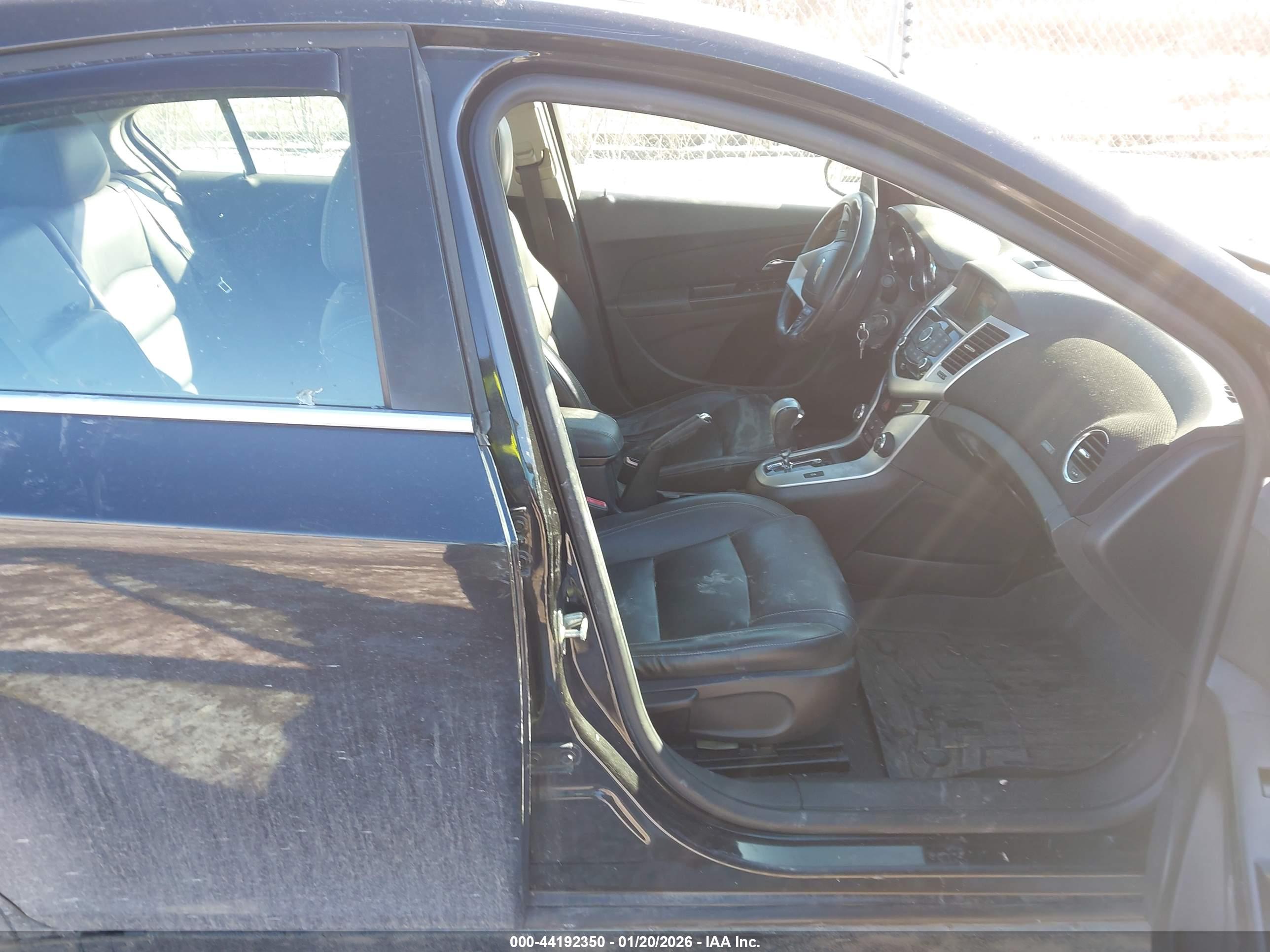 CHEVROLET CRUZE image 5