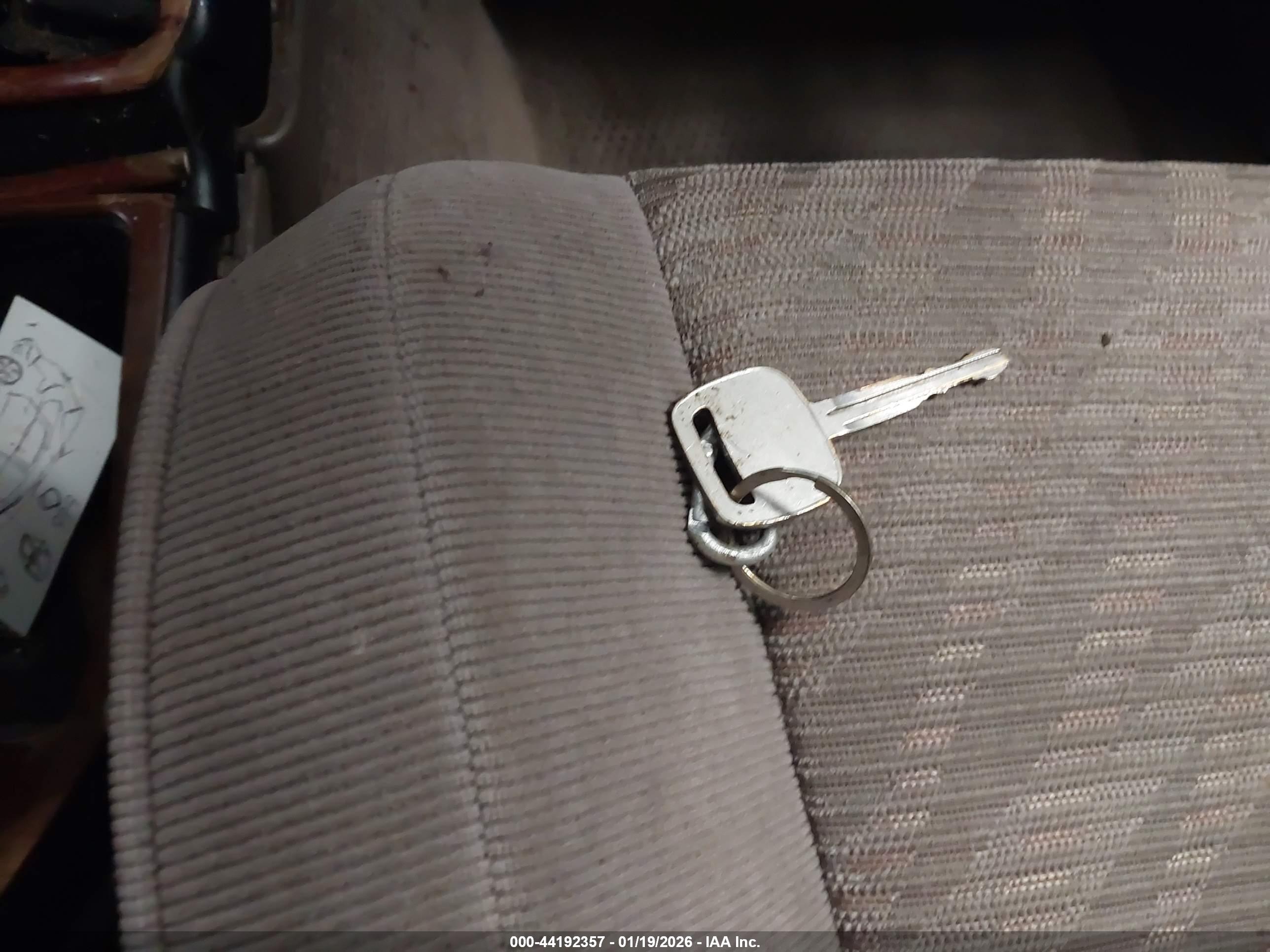 TOYOTA 4RUNNER image 11