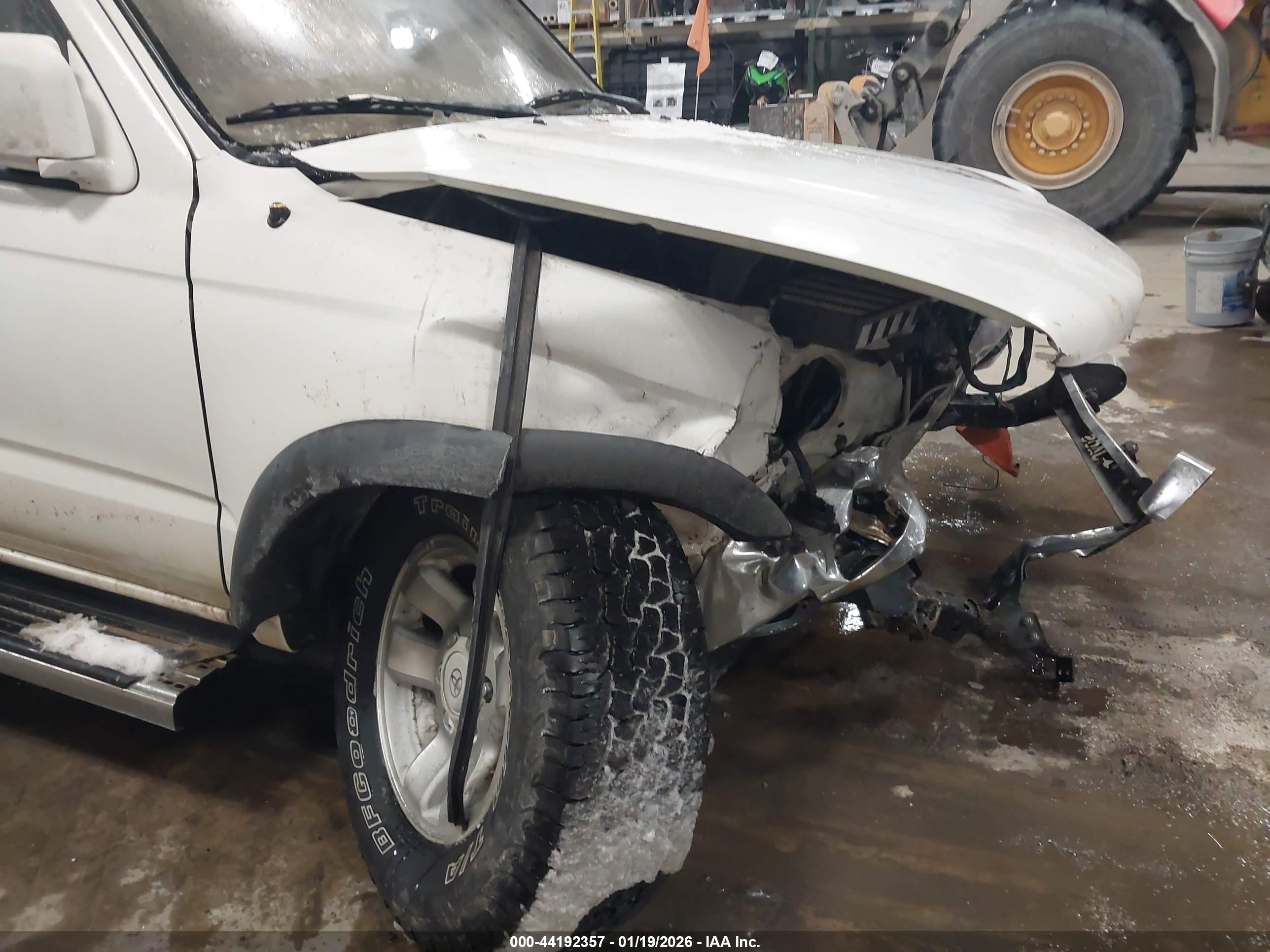 TOYOTA 4RUNNER image 6