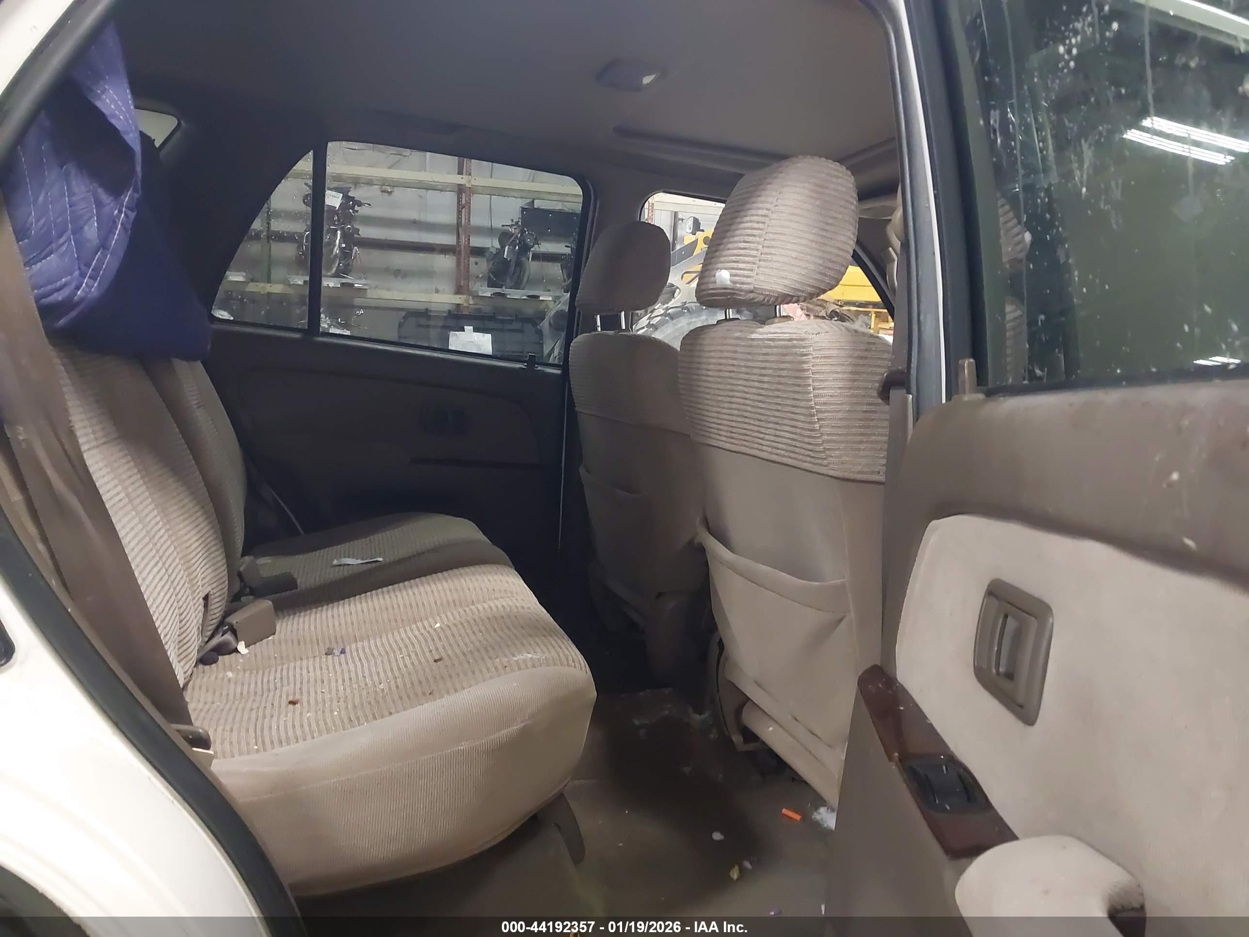 TOYOTA 4RUNNER image 8