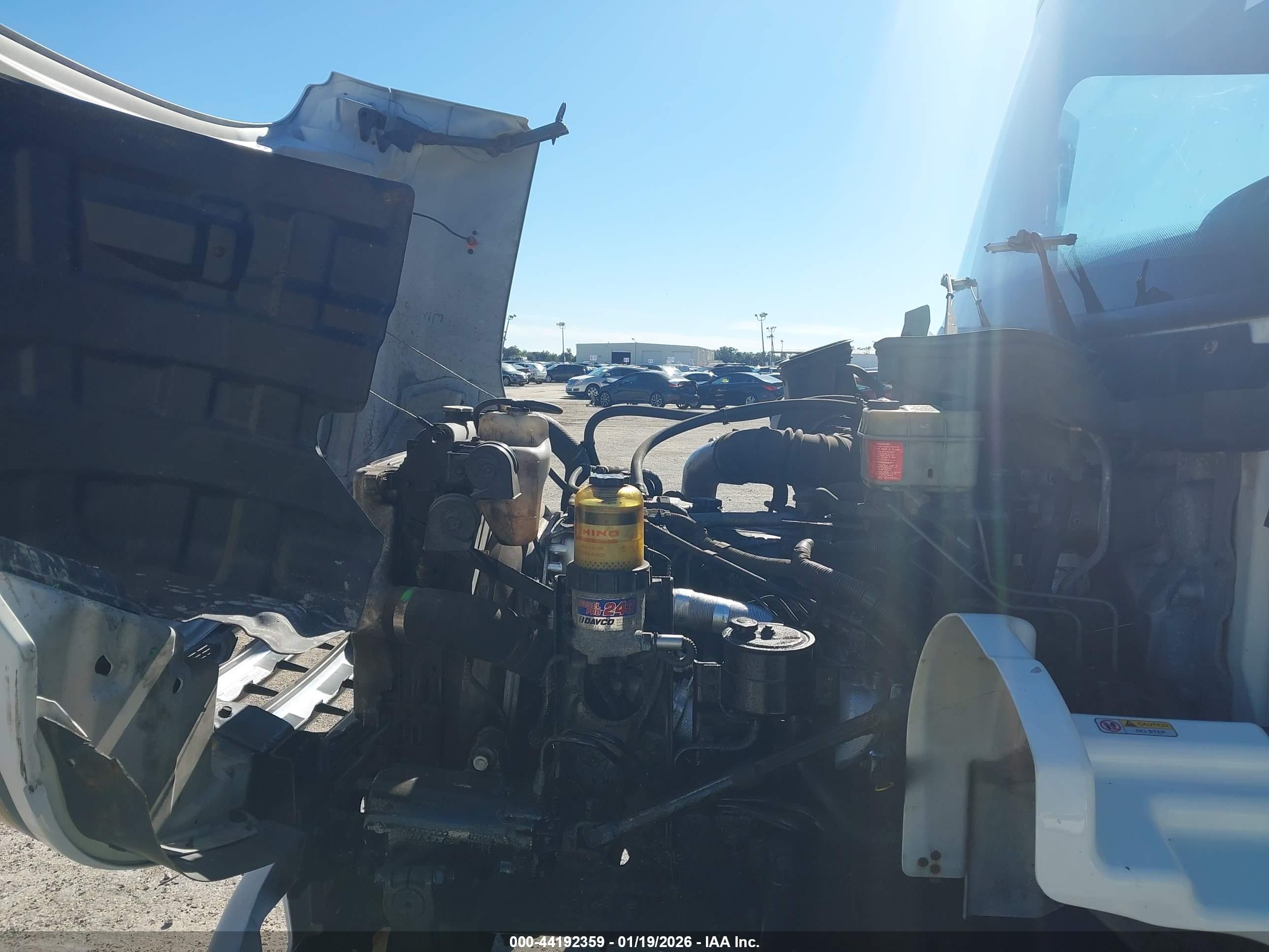 HINO 258/268 image 10