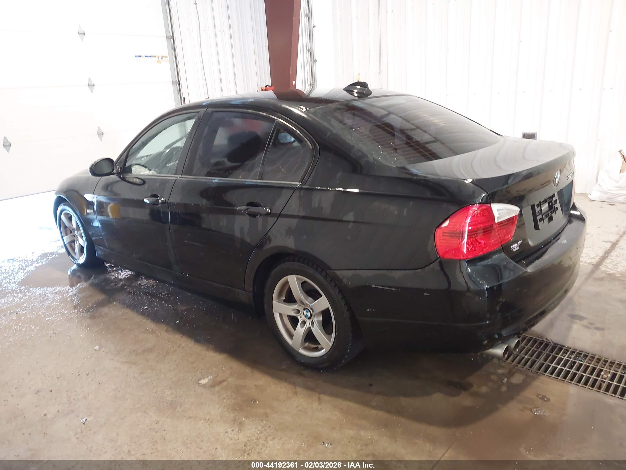 BMW 328XI image 3