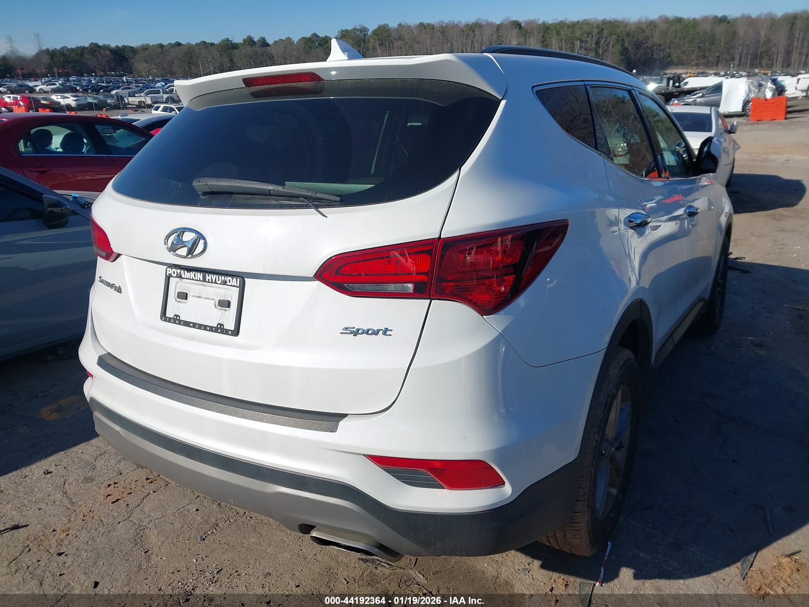 HYUNDAI SANTA image 4