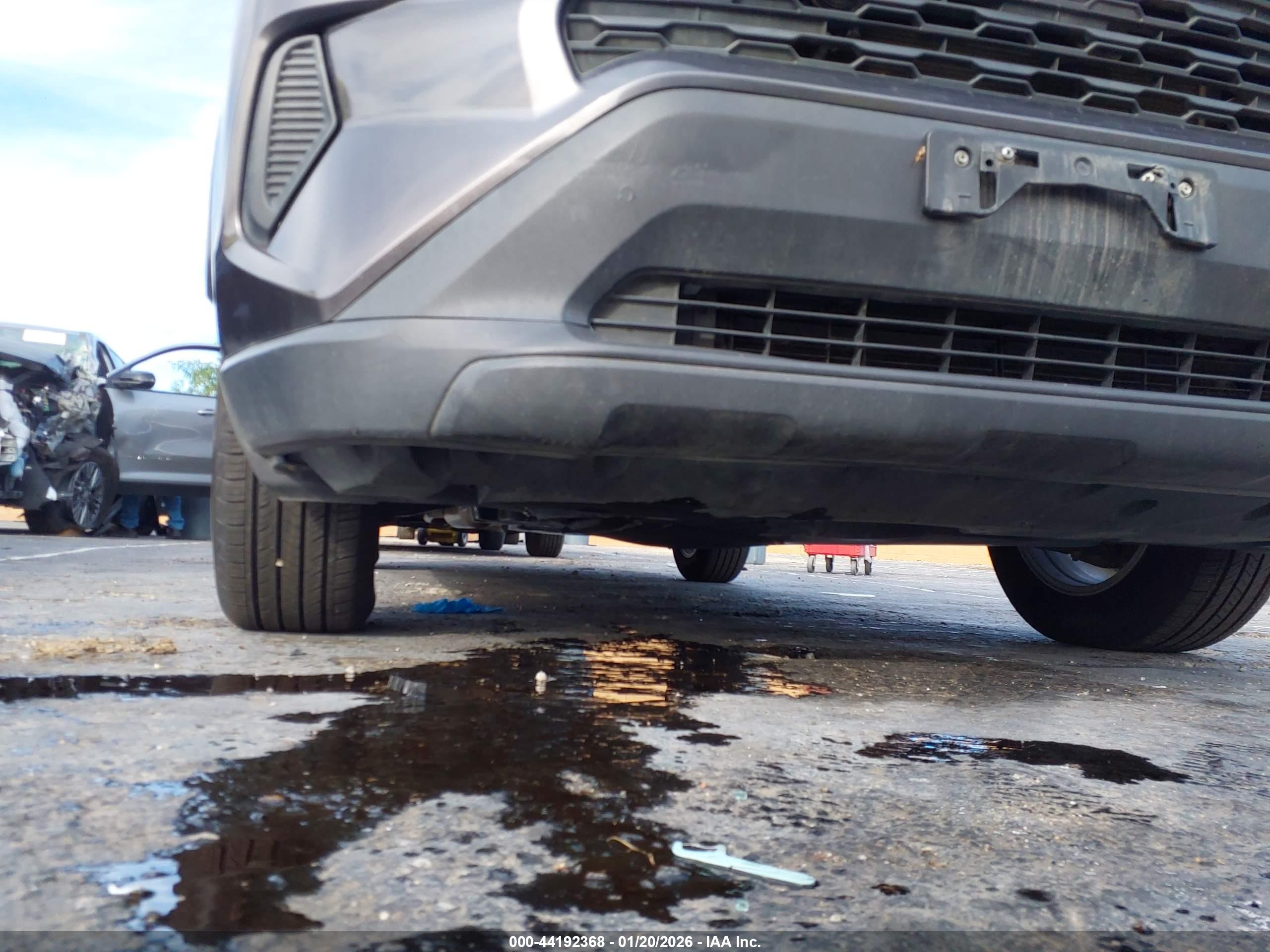 TOYOTA RAV4 image 6