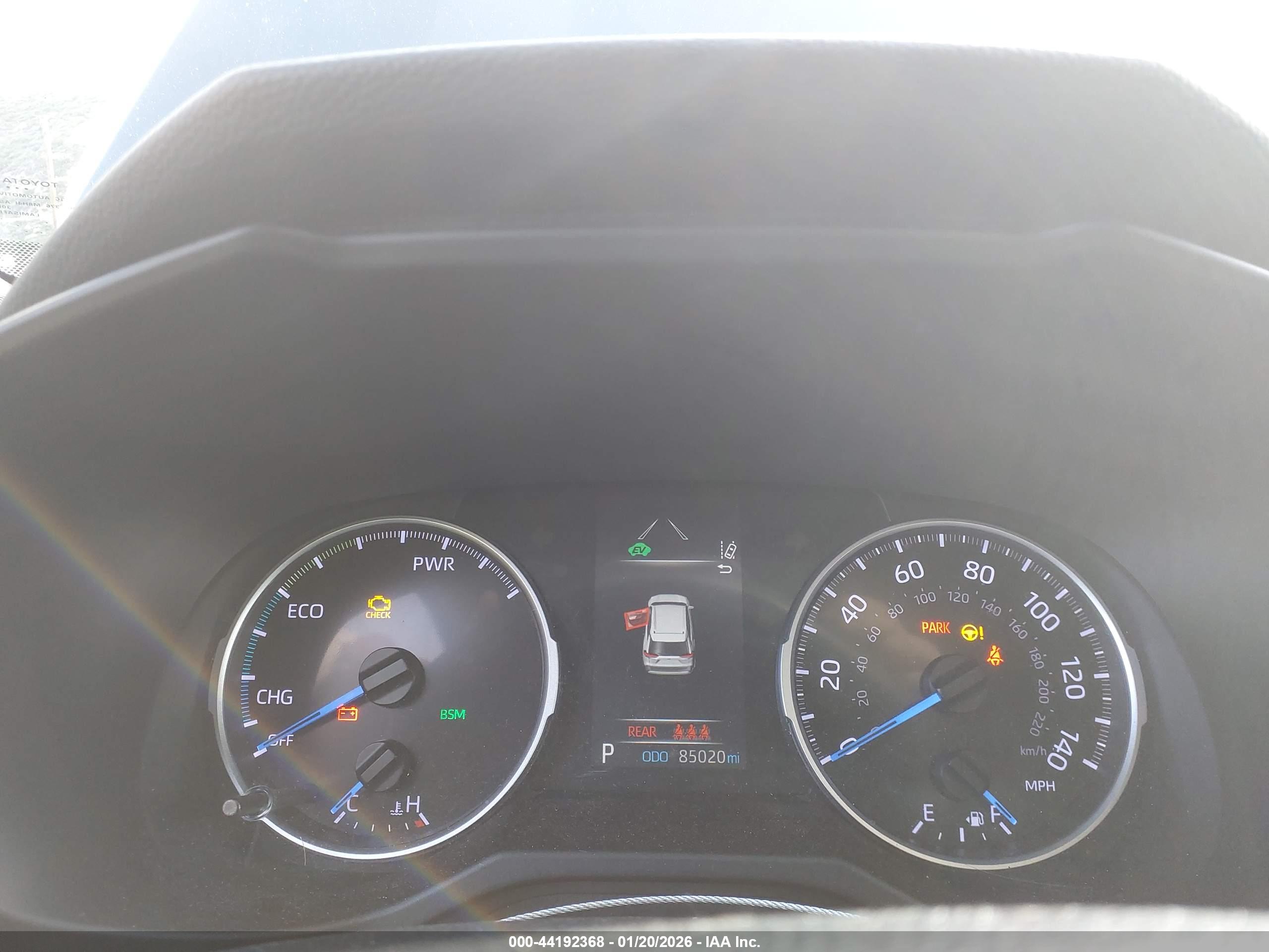 TOYOTA RAV4 image 7