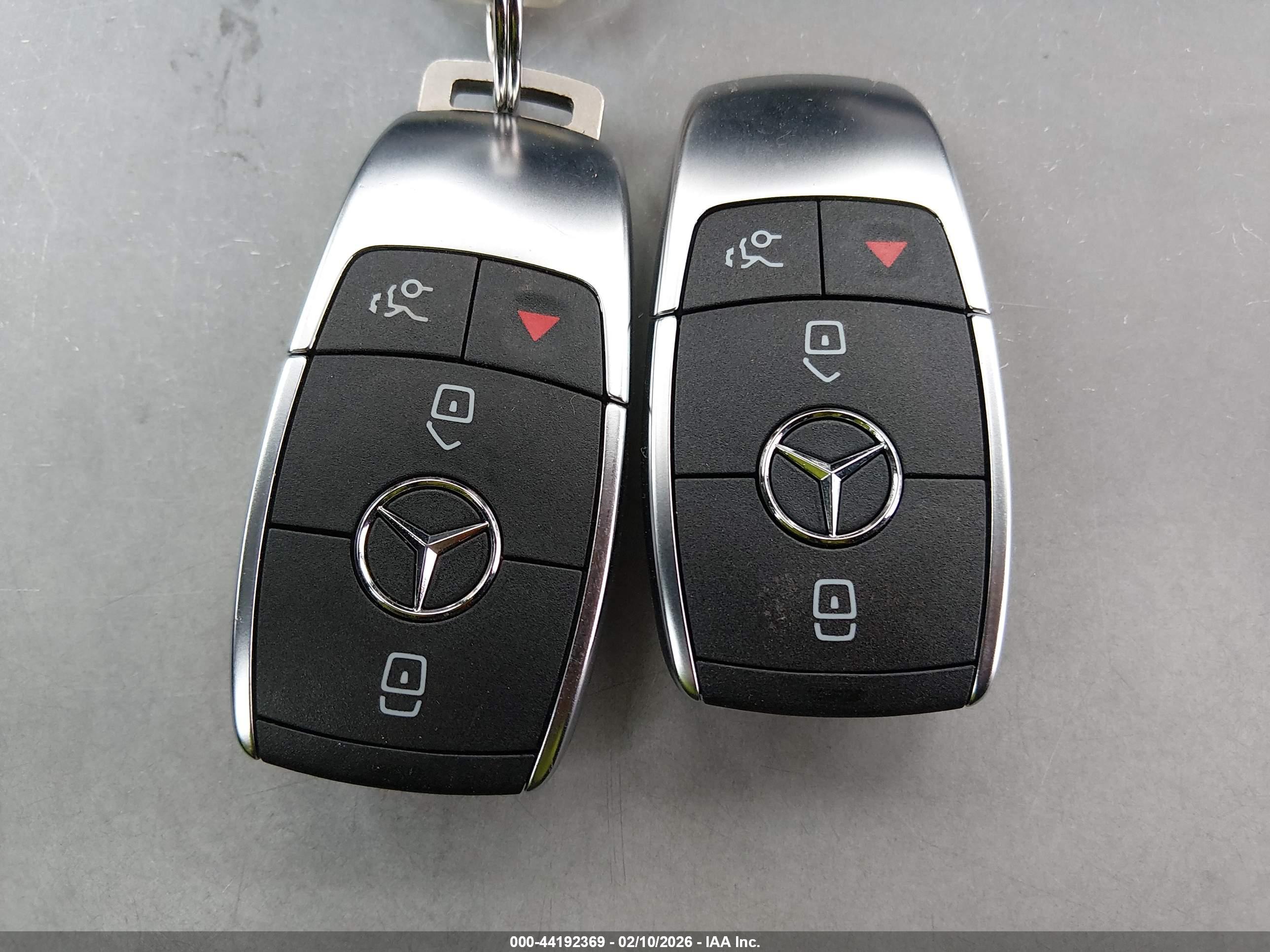 MERCEDES-BENZ GLE image 11