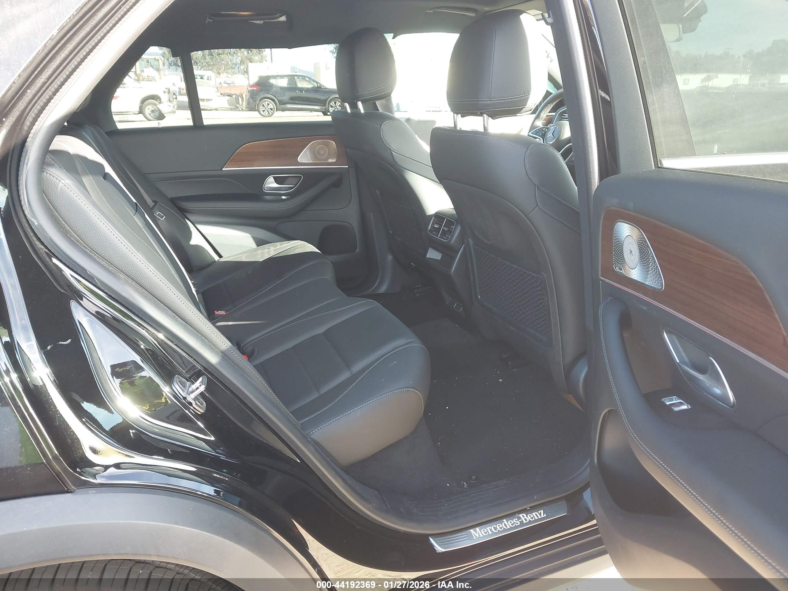 MERCEDES-BENZ GLE image 8
