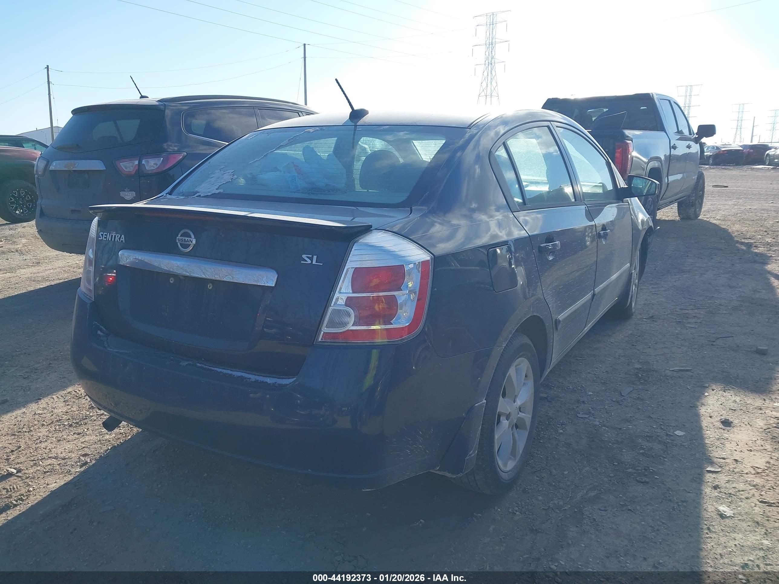 NISSAN SENTRA image 4