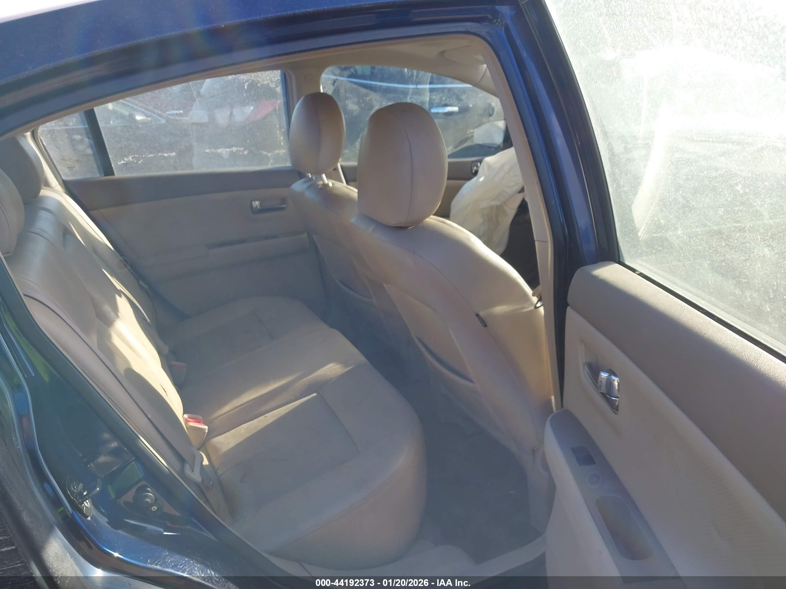 NISSAN SENTRA image 8