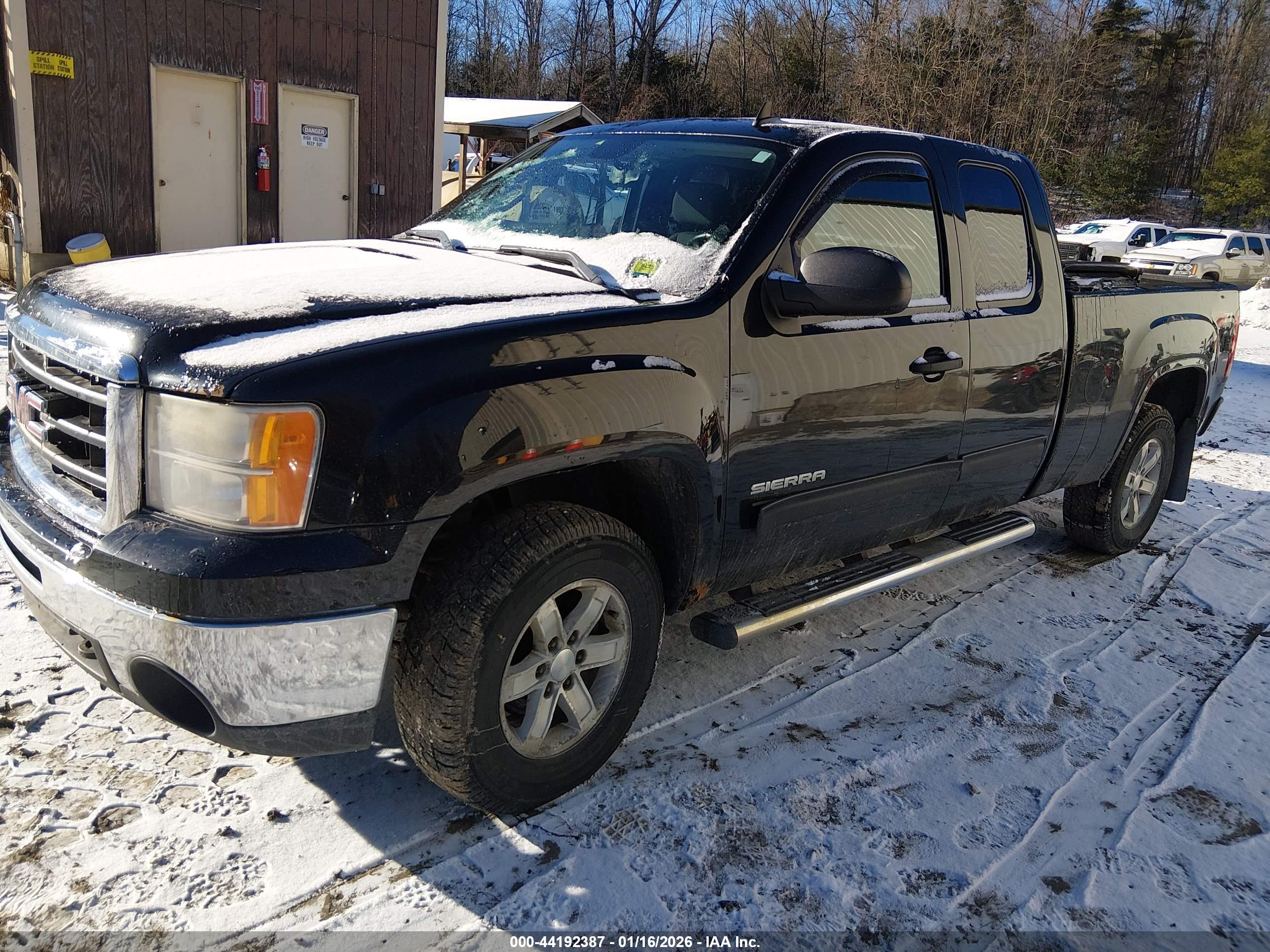 GMC SIERRA image 2