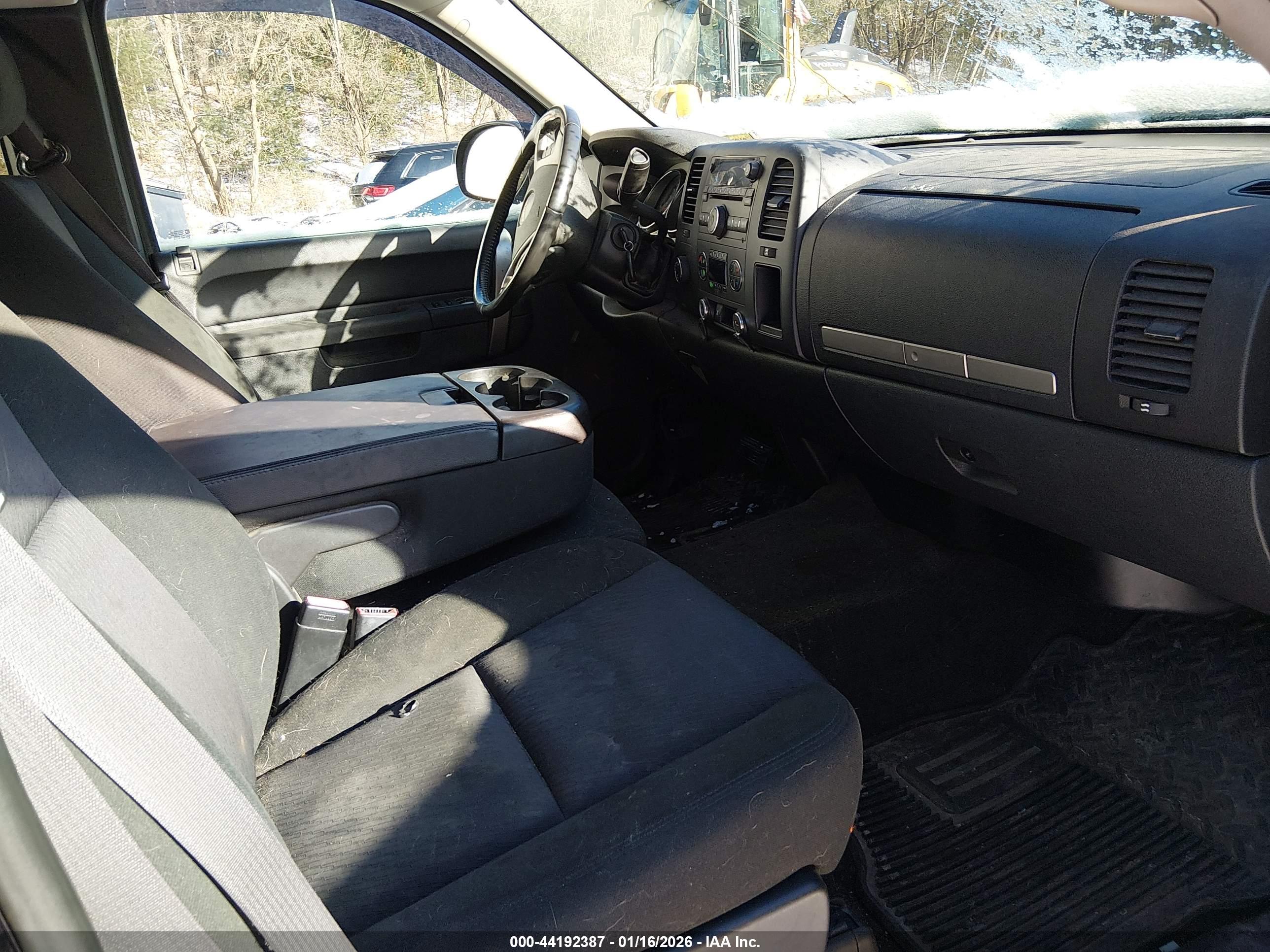 GMC SIERRA image 5