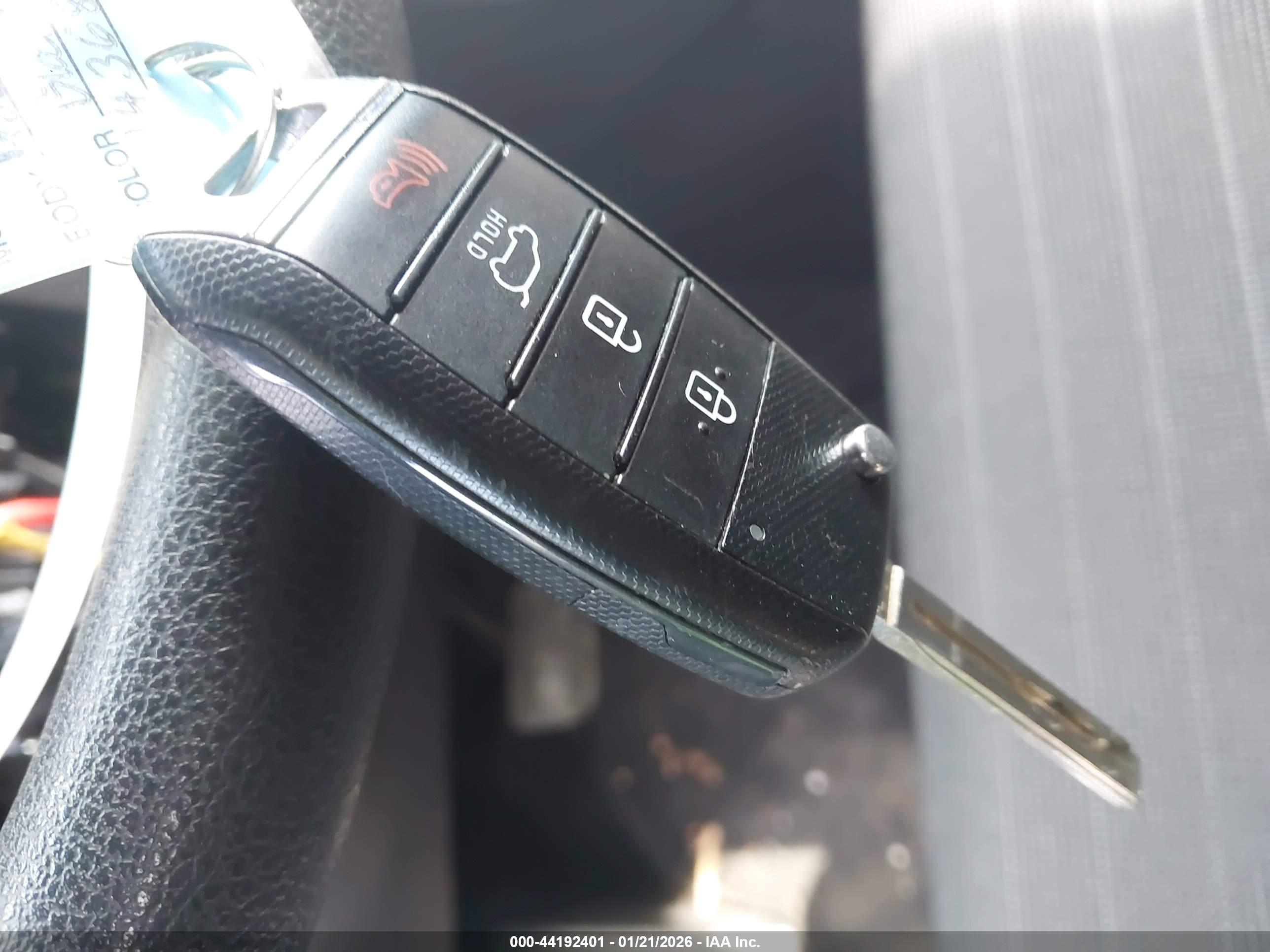 KIA SPORTAGE image 11
