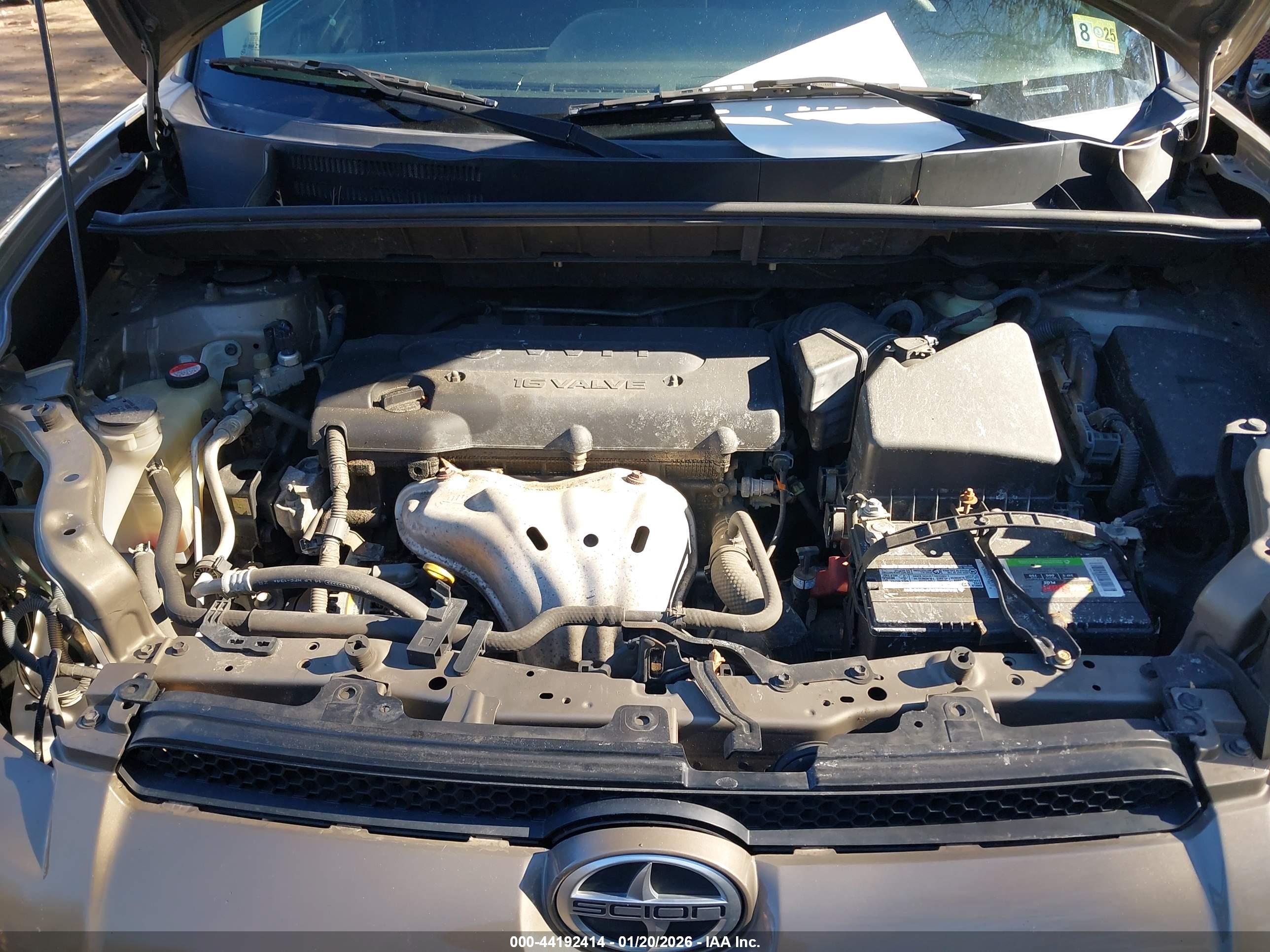 SCION XB image 10