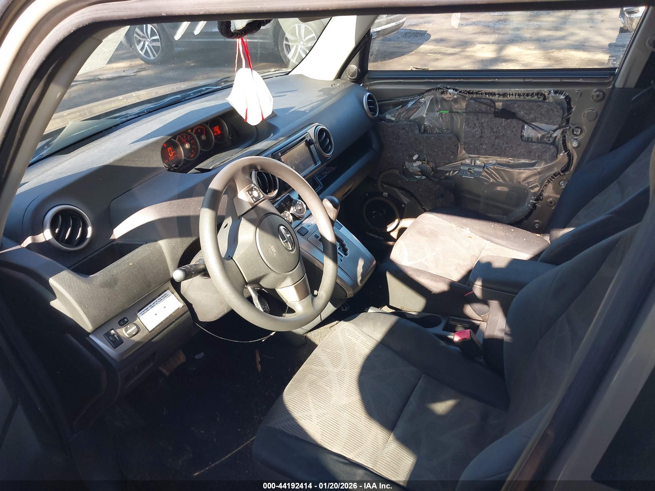 SCION XB image 5