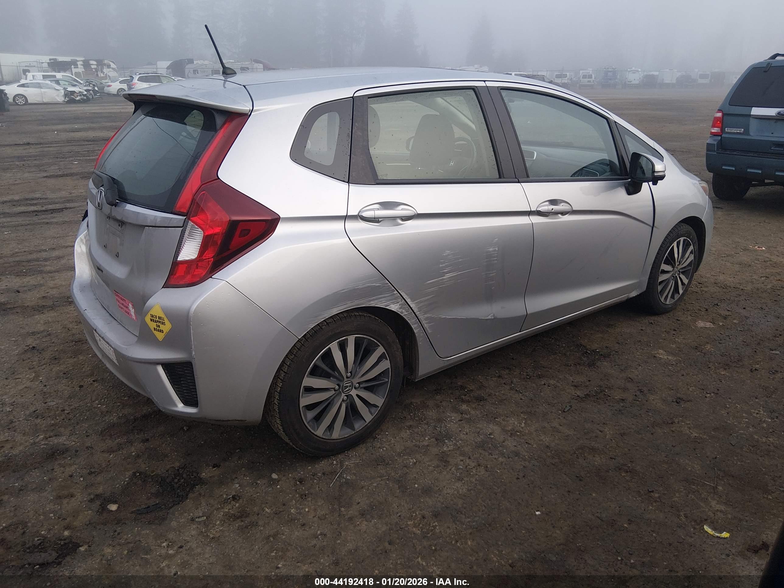 HONDA FIT image 4