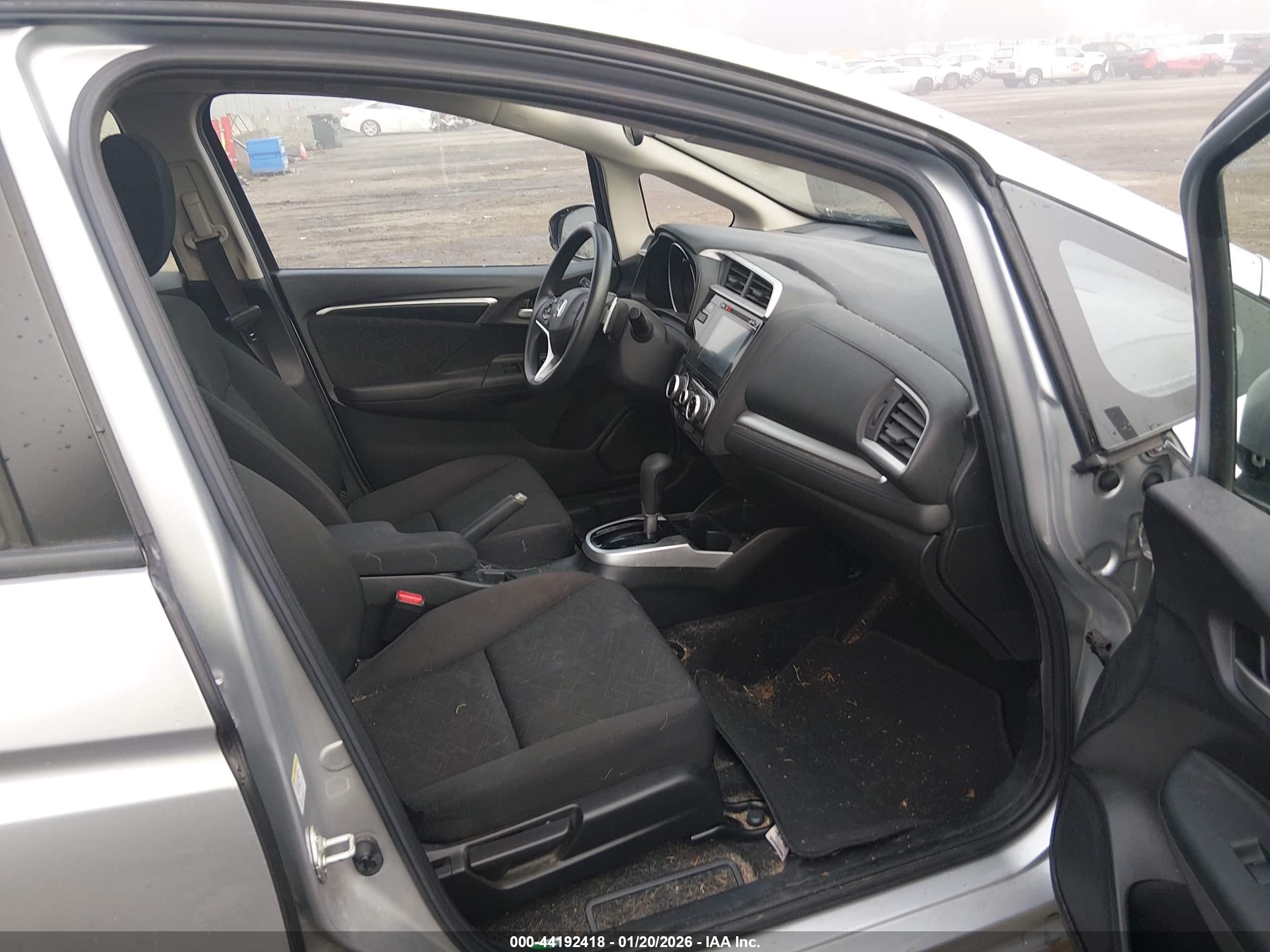 HONDA FIT image 5