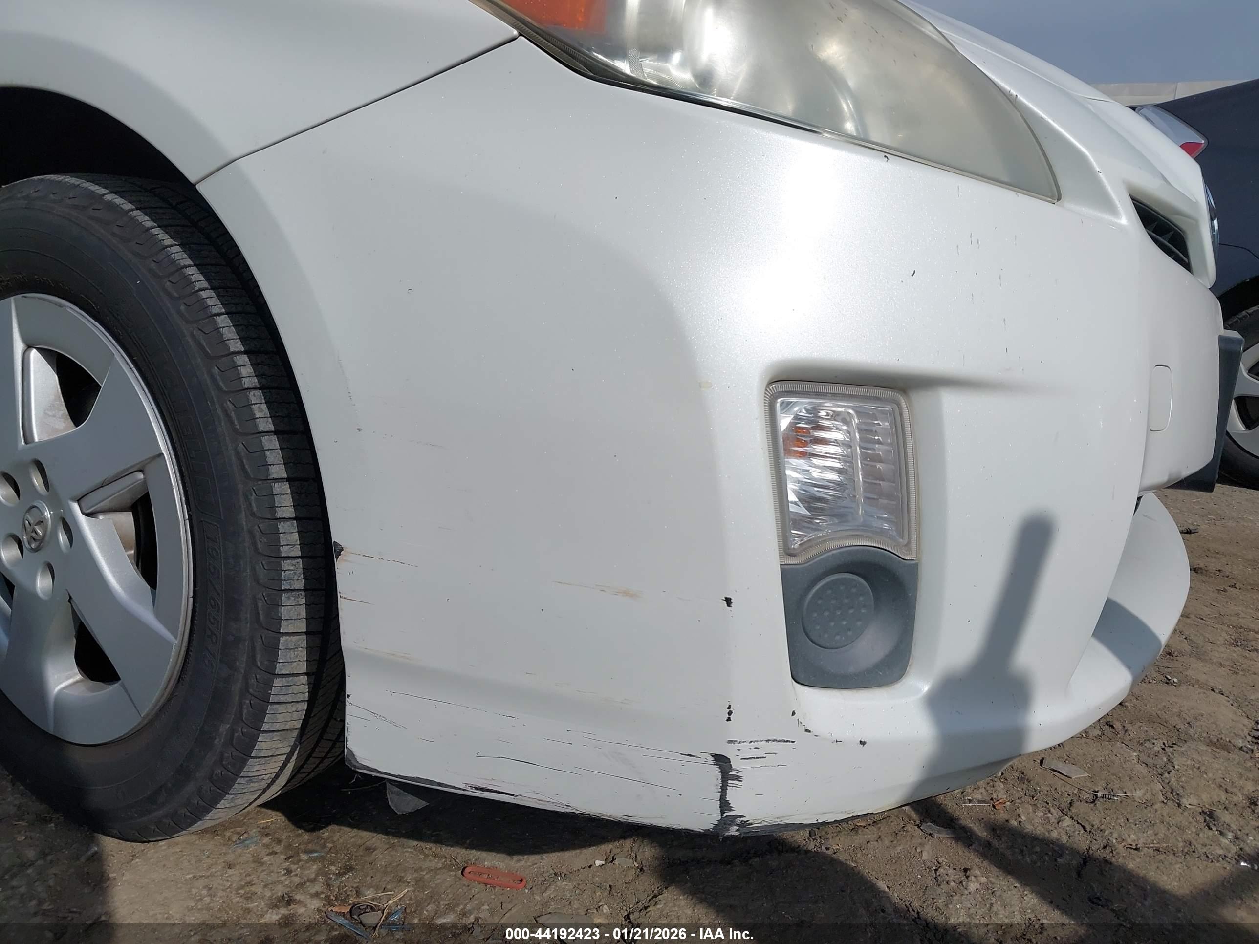TOYOTA PRIUS image 6