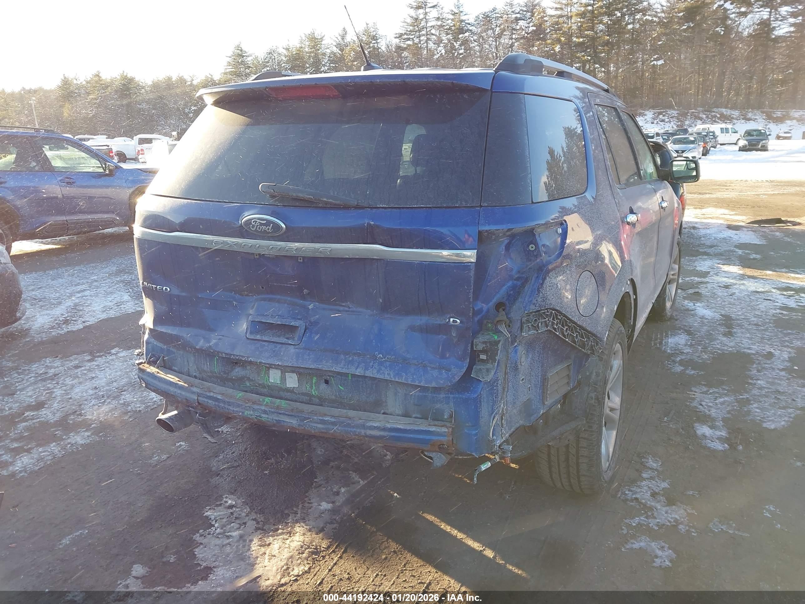 FORD EXPLORER image 4