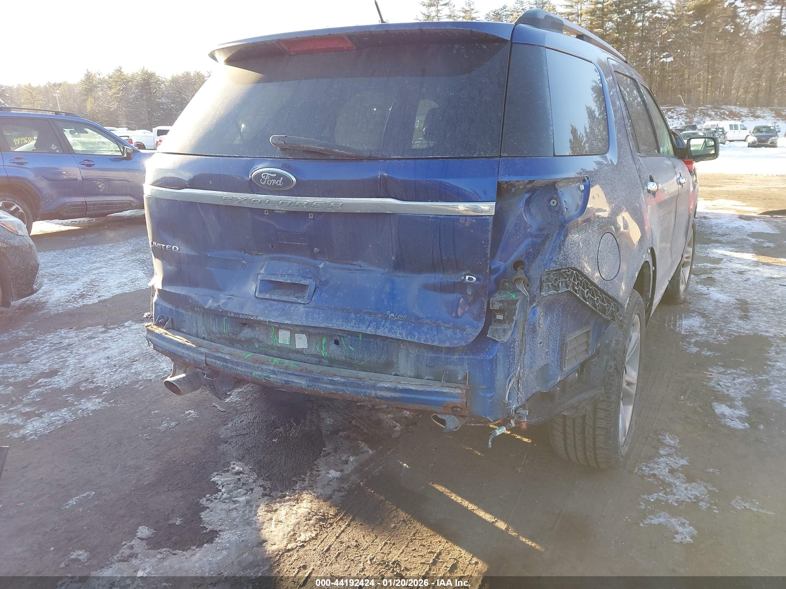 FORD EXPLORER image 6