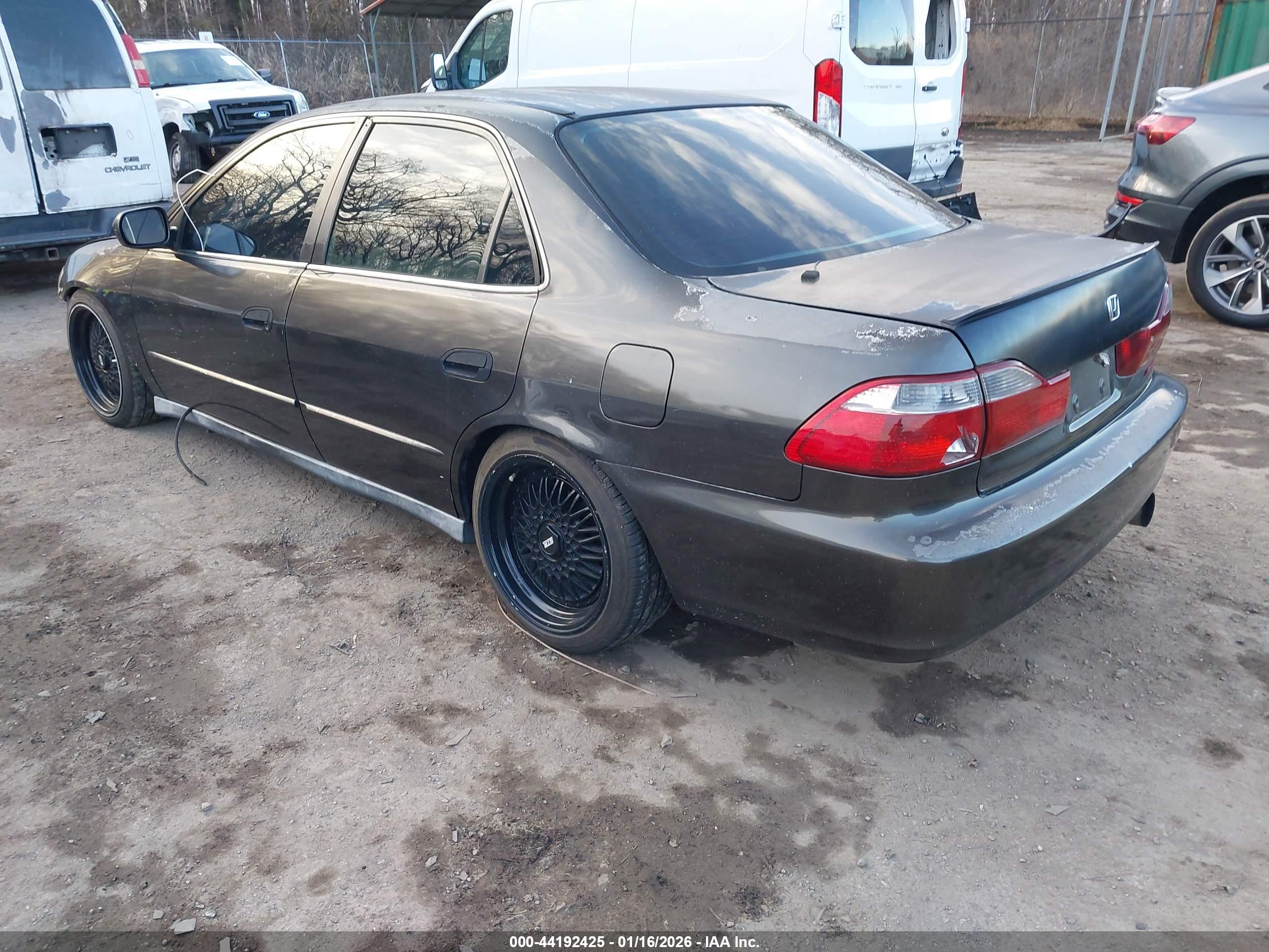 HONDA ACCORD image 3
