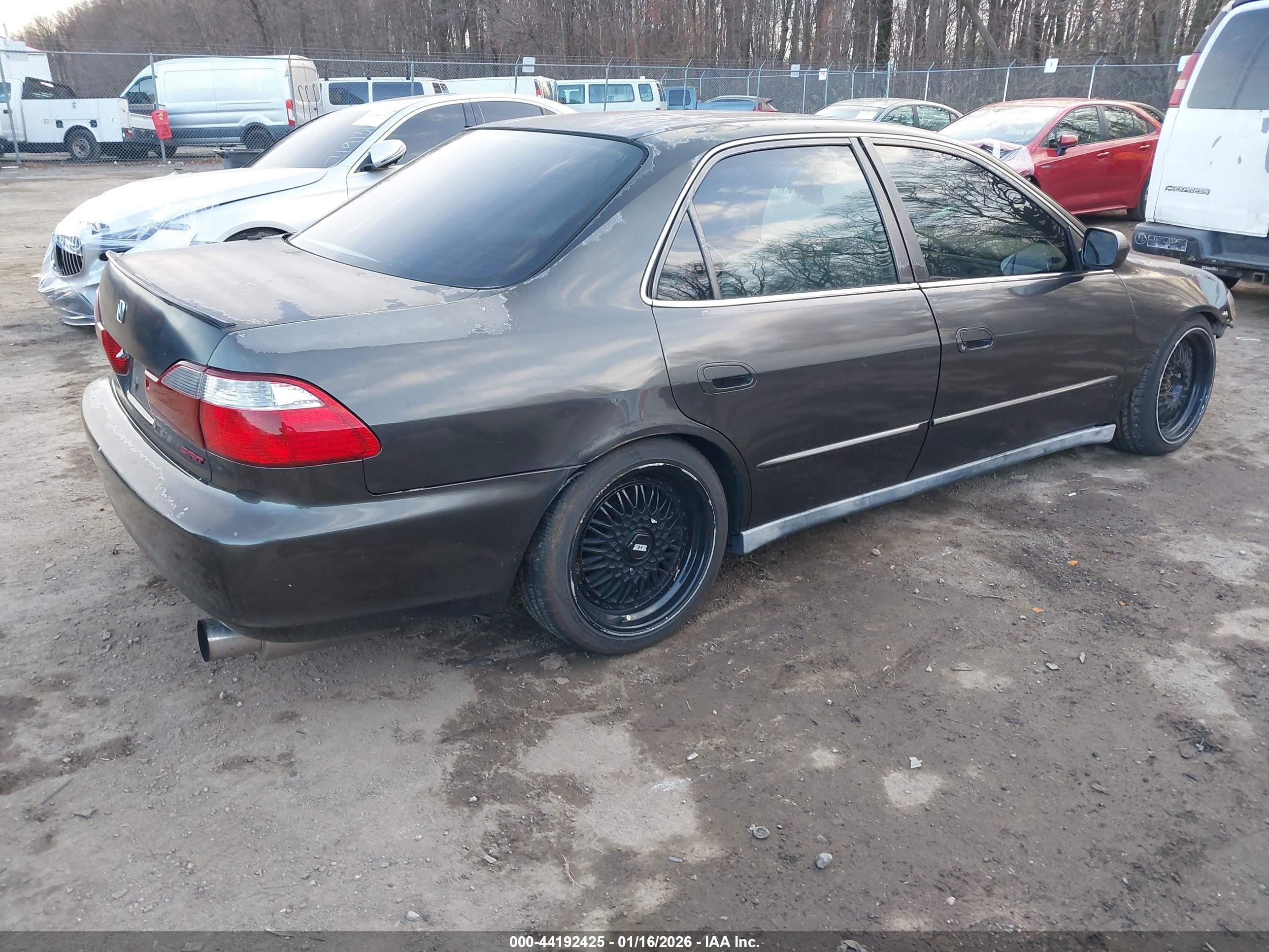 HONDA ACCORD image 4