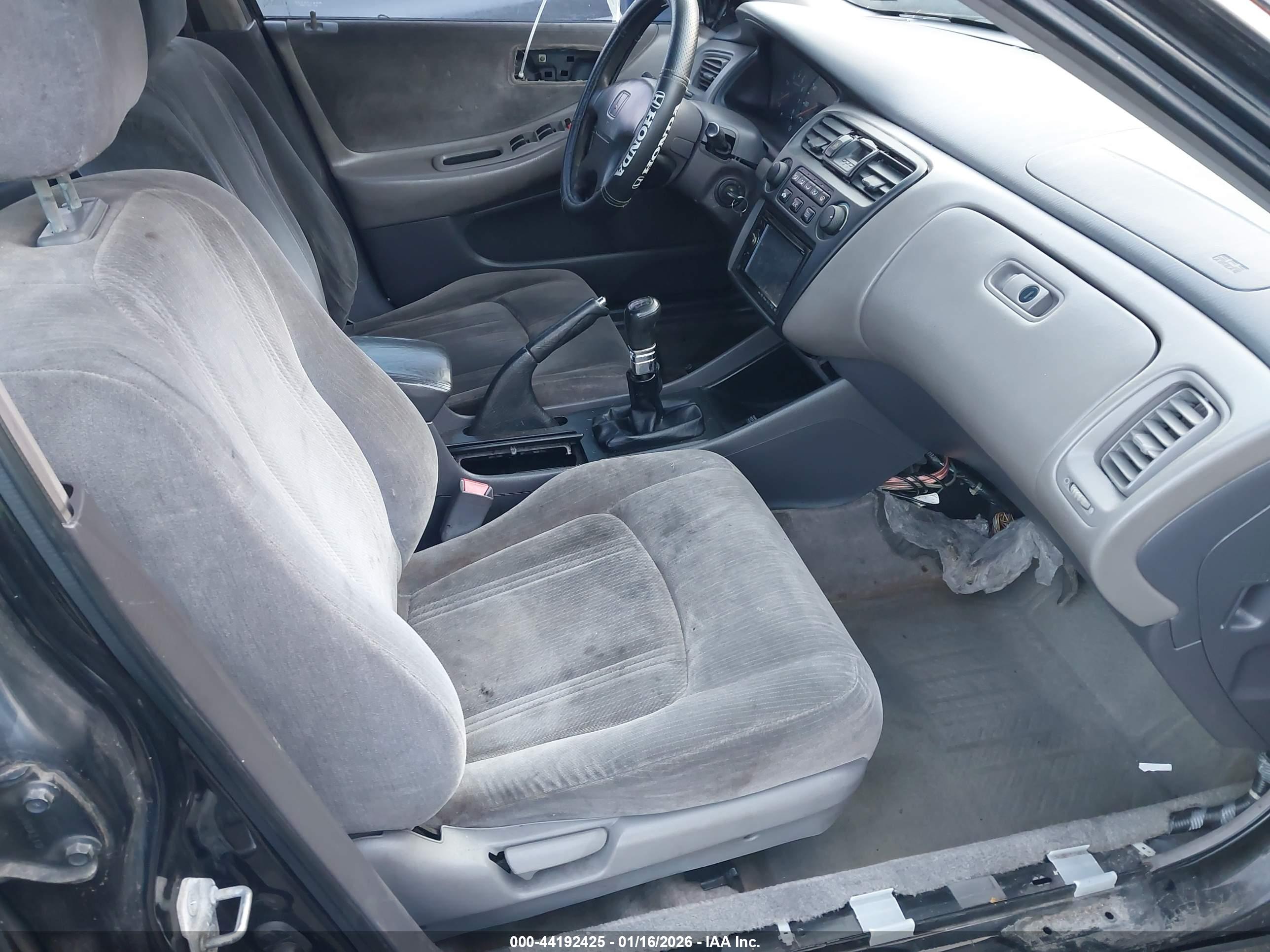 HONDA ACCORD image 8