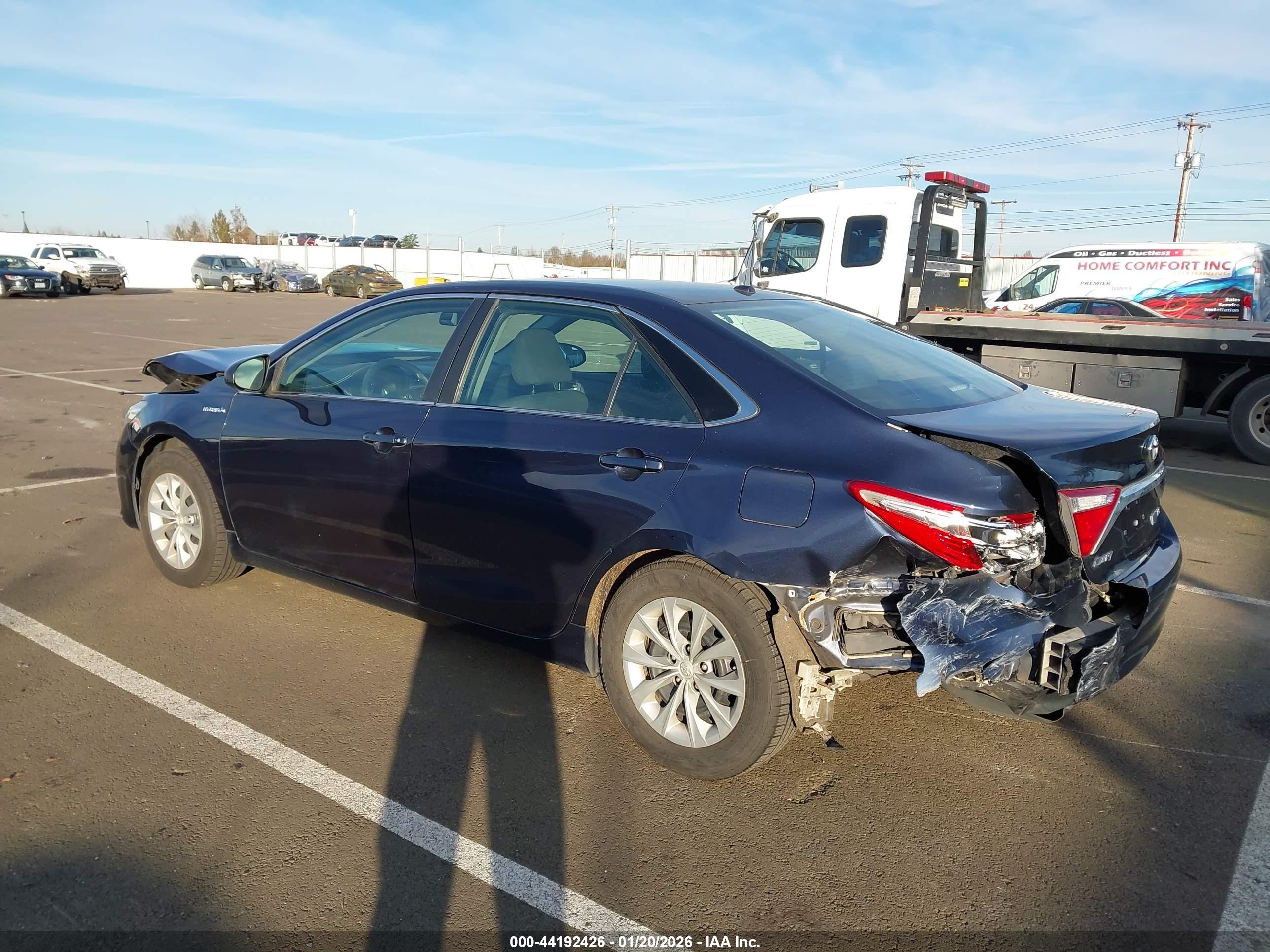 TOYOTA CAMRY image 3