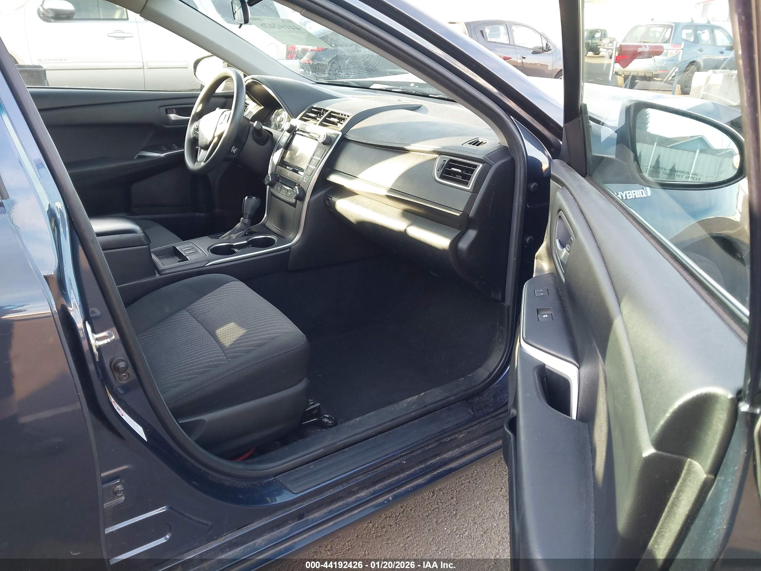 TOYOTA CAMRY image 5