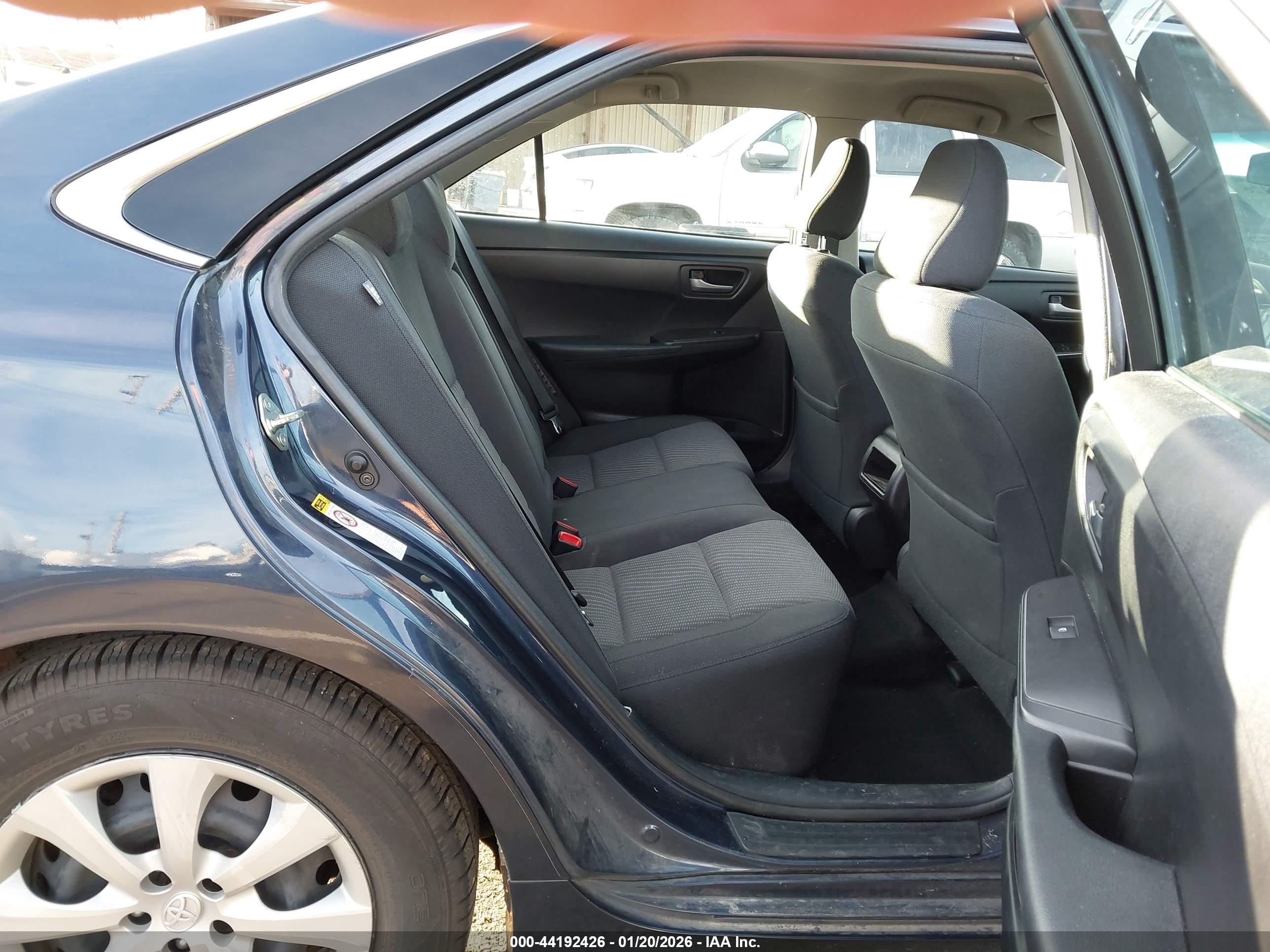 TOYOTA CAMRY image 8