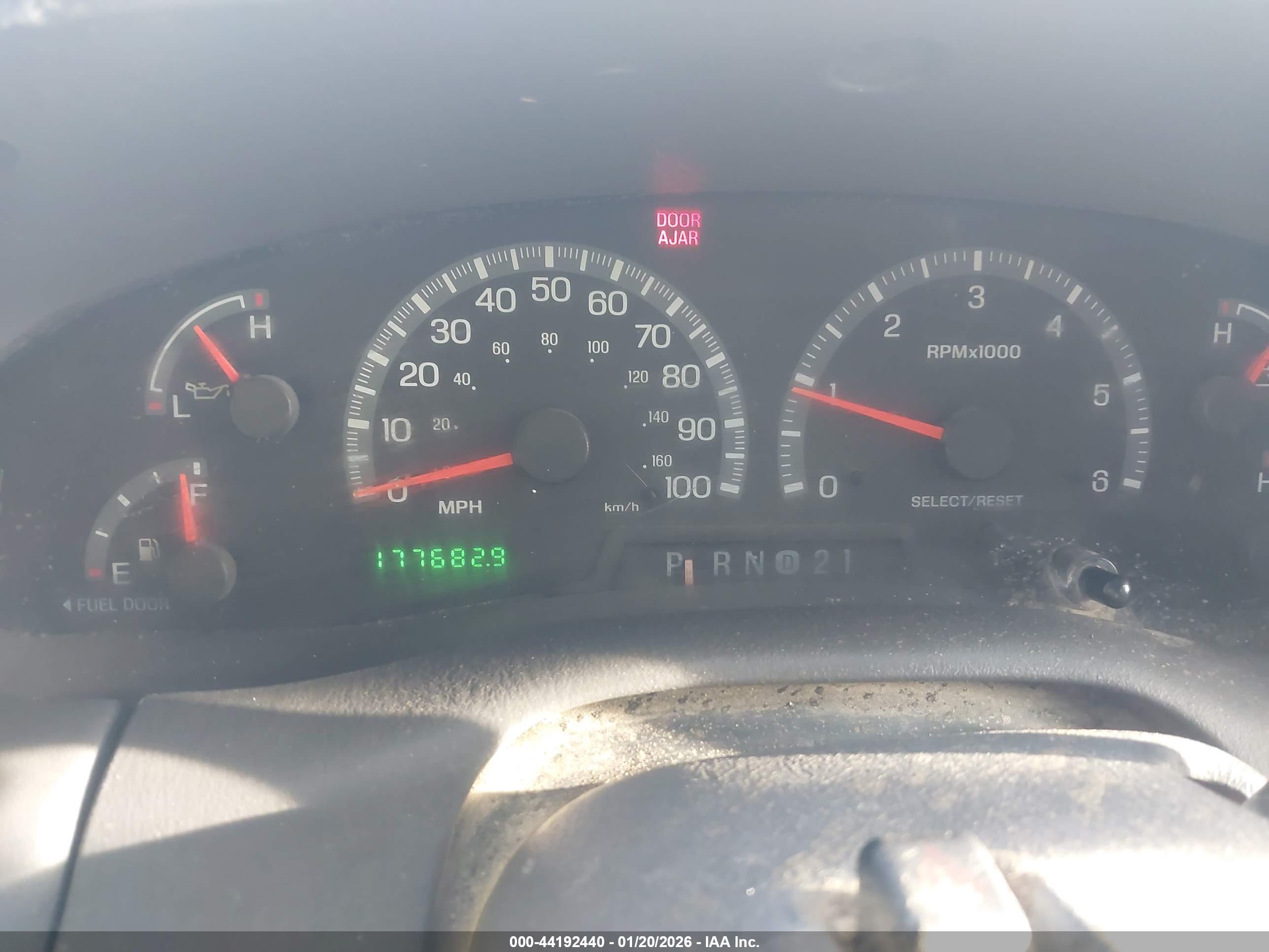 FORD EXPEDITION image 7