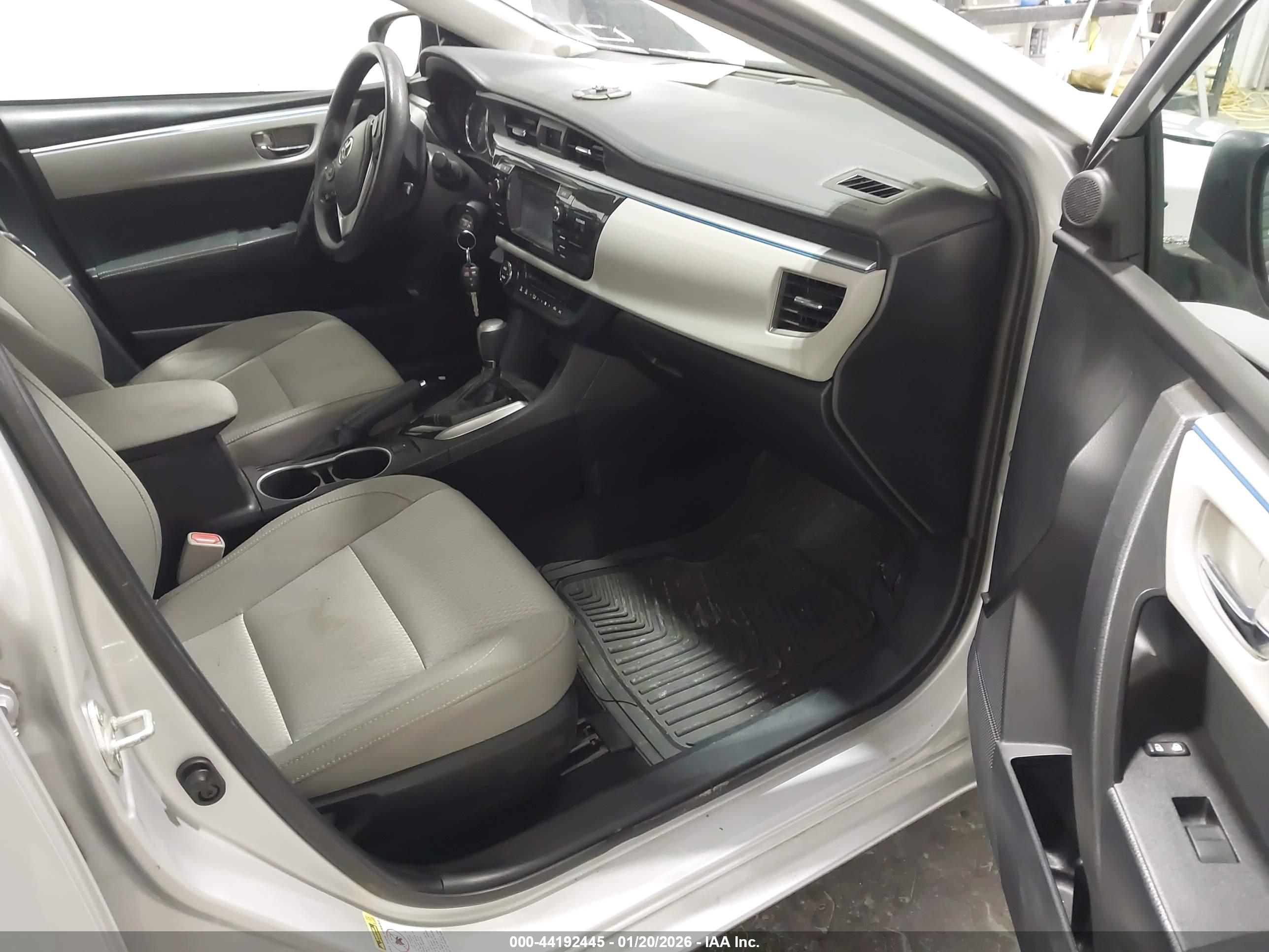 TOYOTA COROLLA image 5