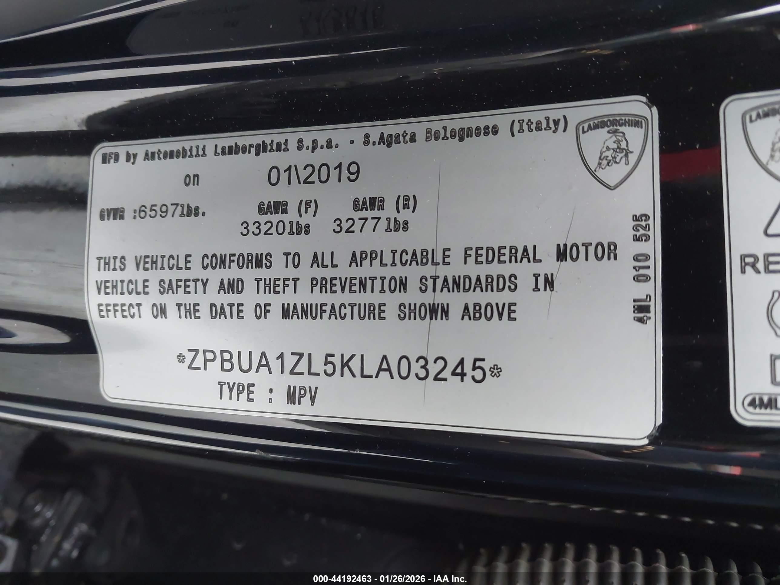 LAMBORGHINI URUS image 9
