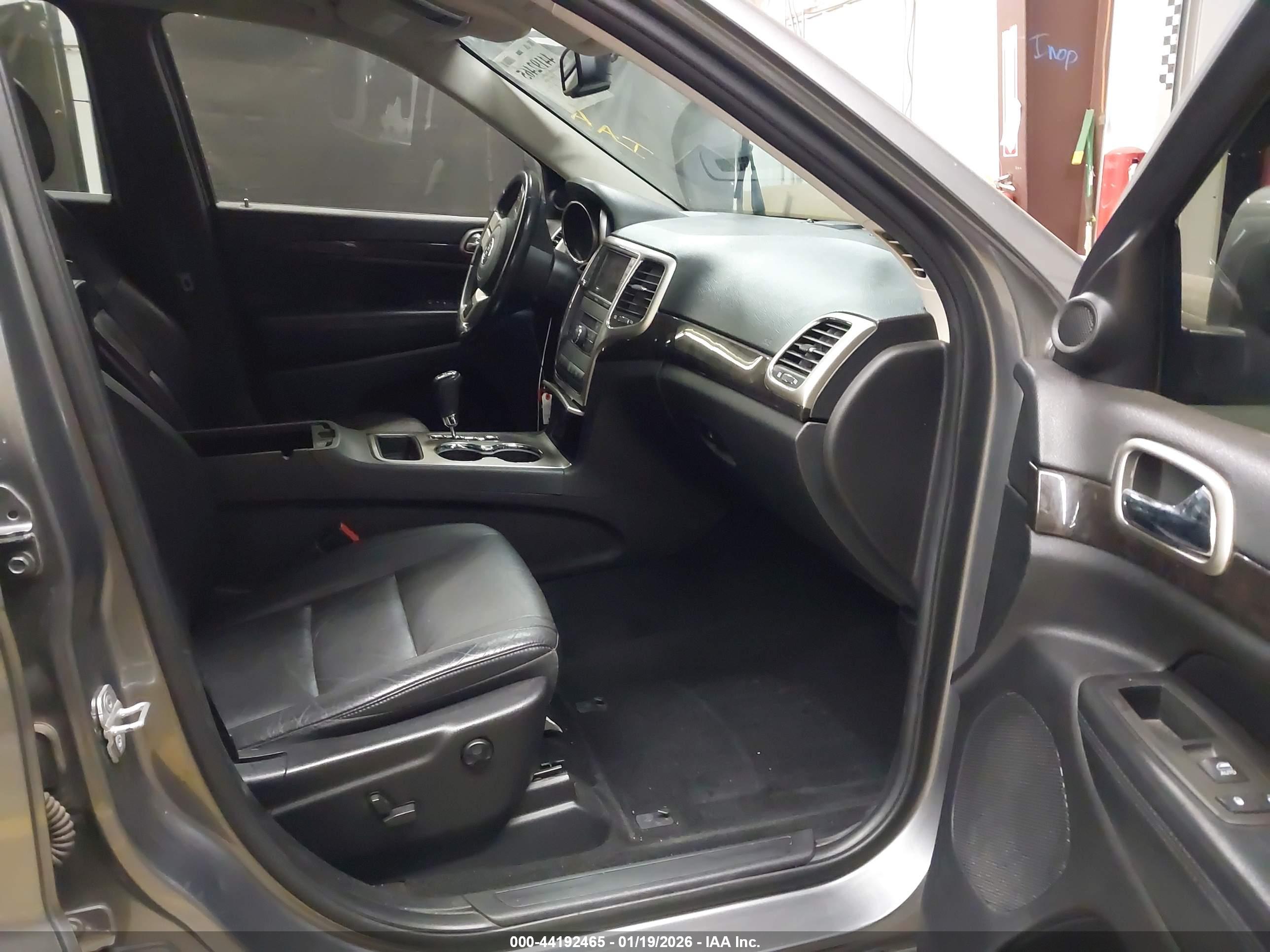 JEEP GRAND image 5