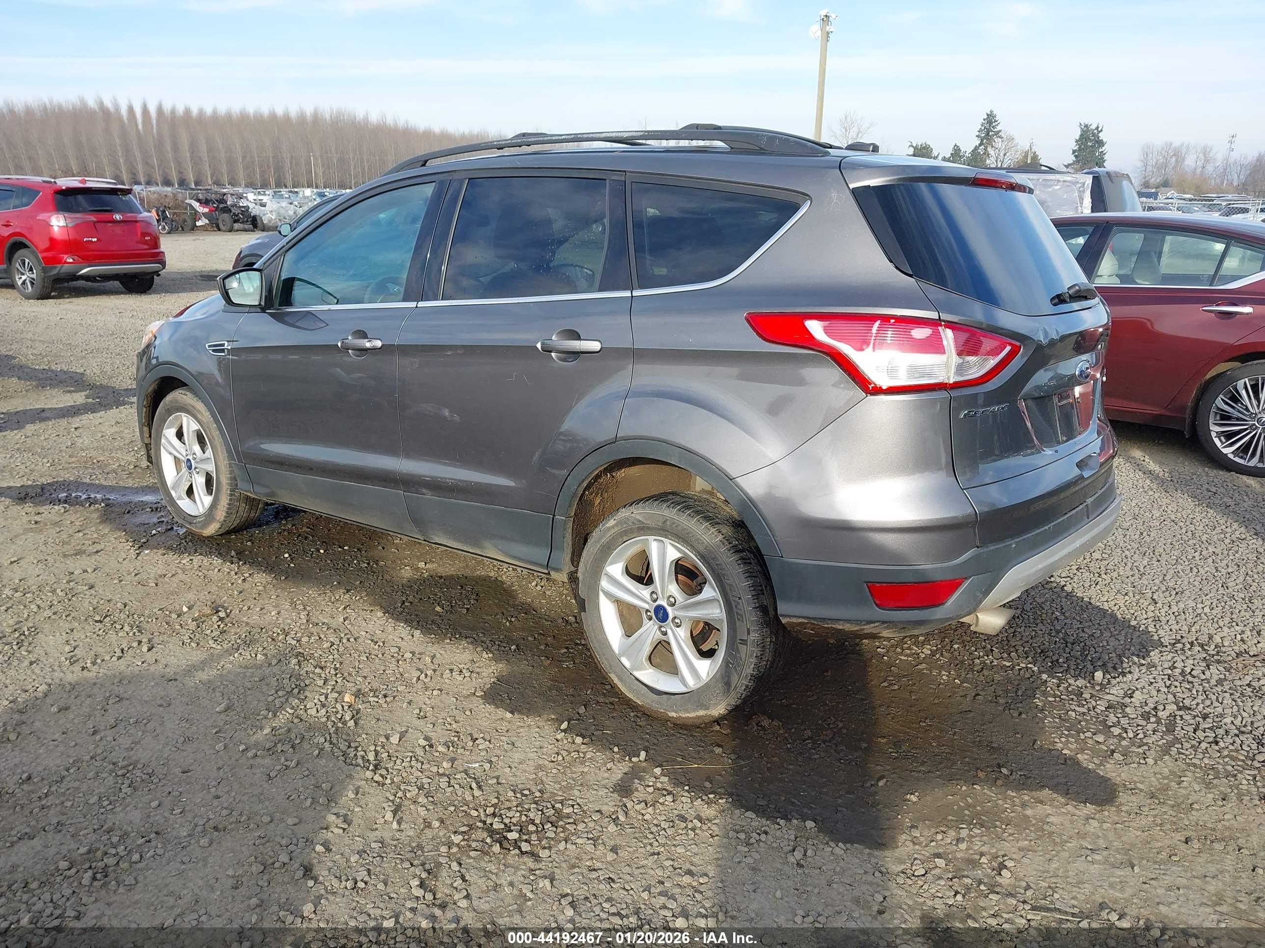 FORD ESCAPE image 3