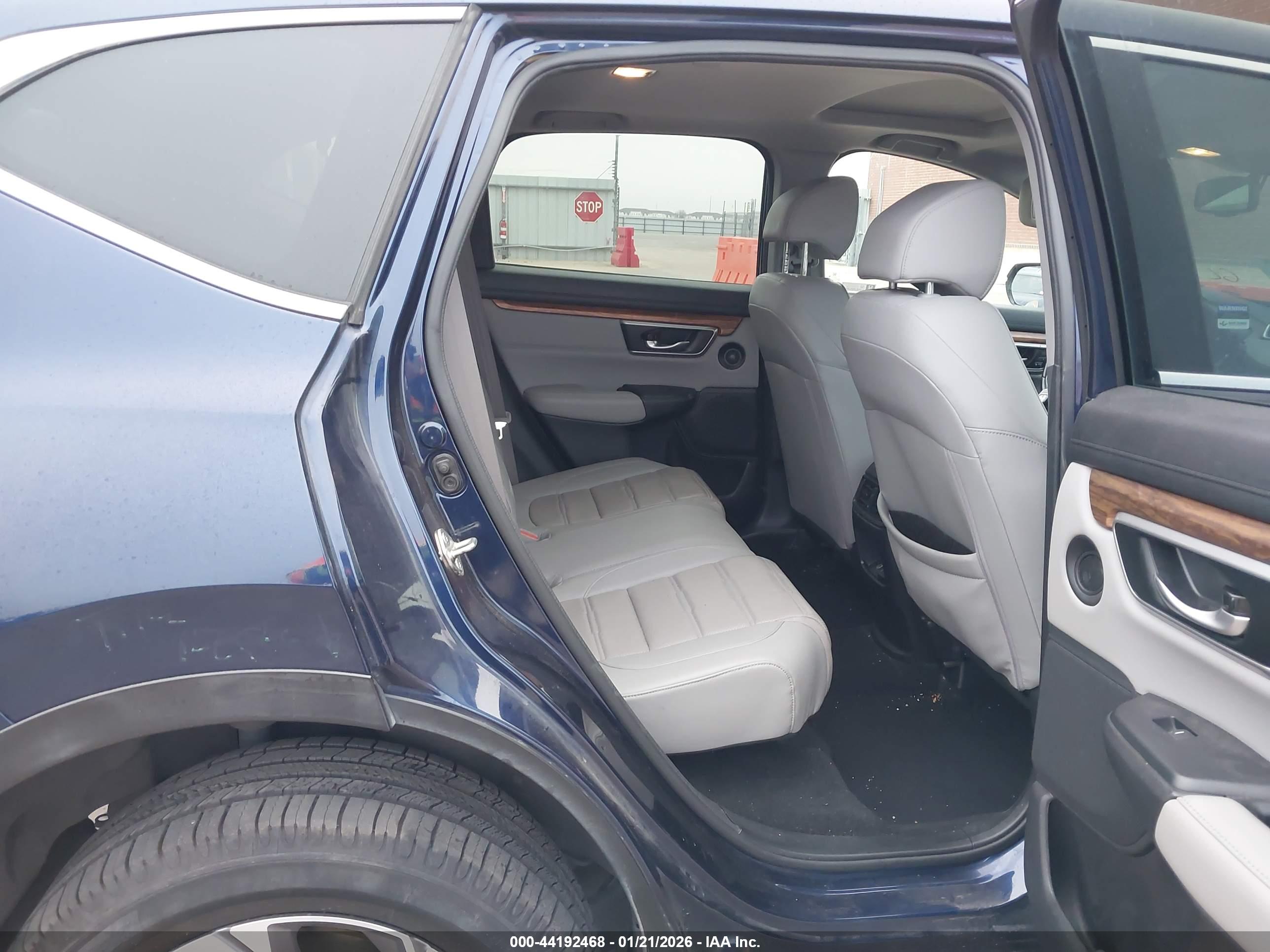 HONDA CR-V image 8