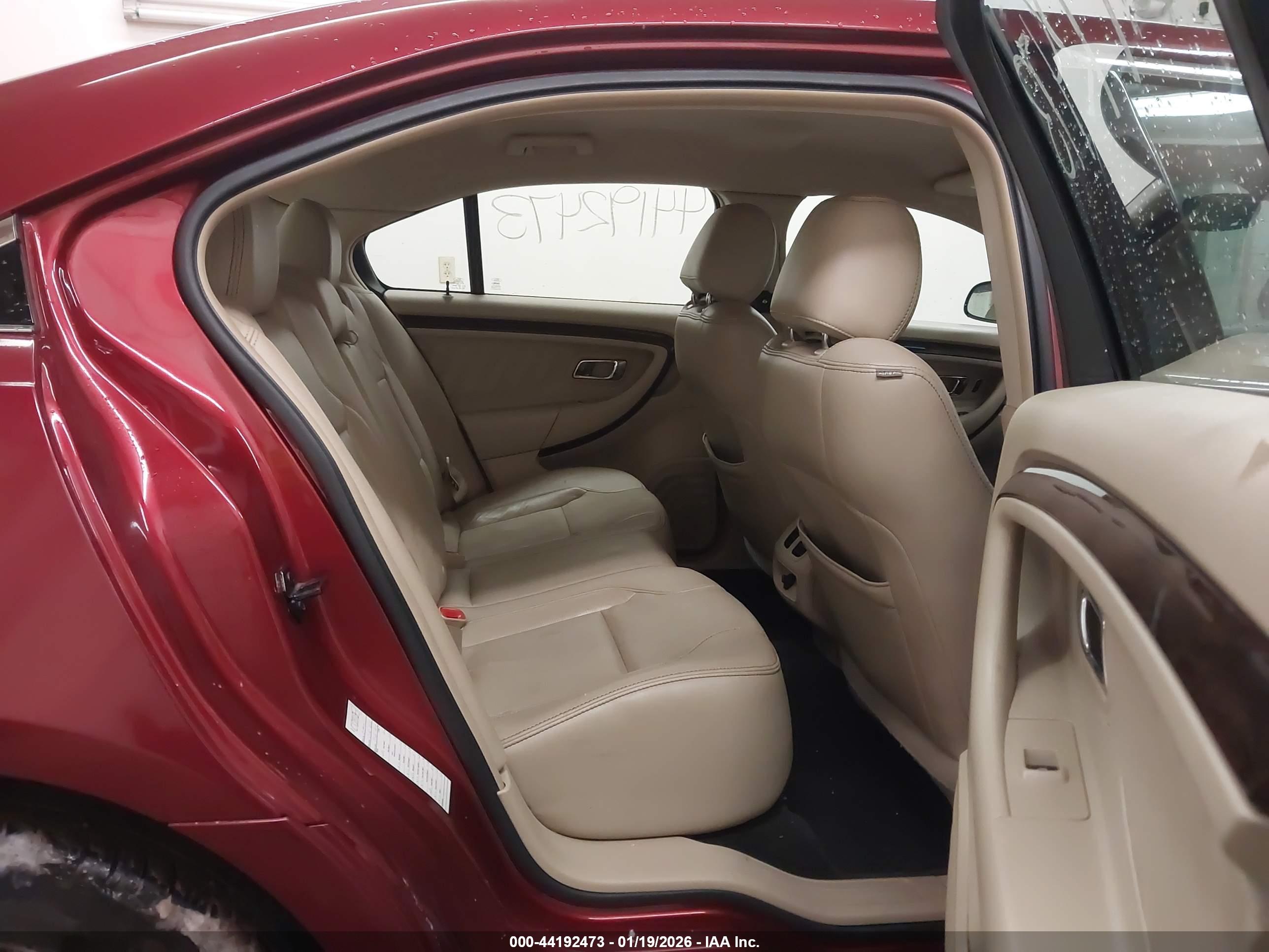 FORD TAURUS image 8