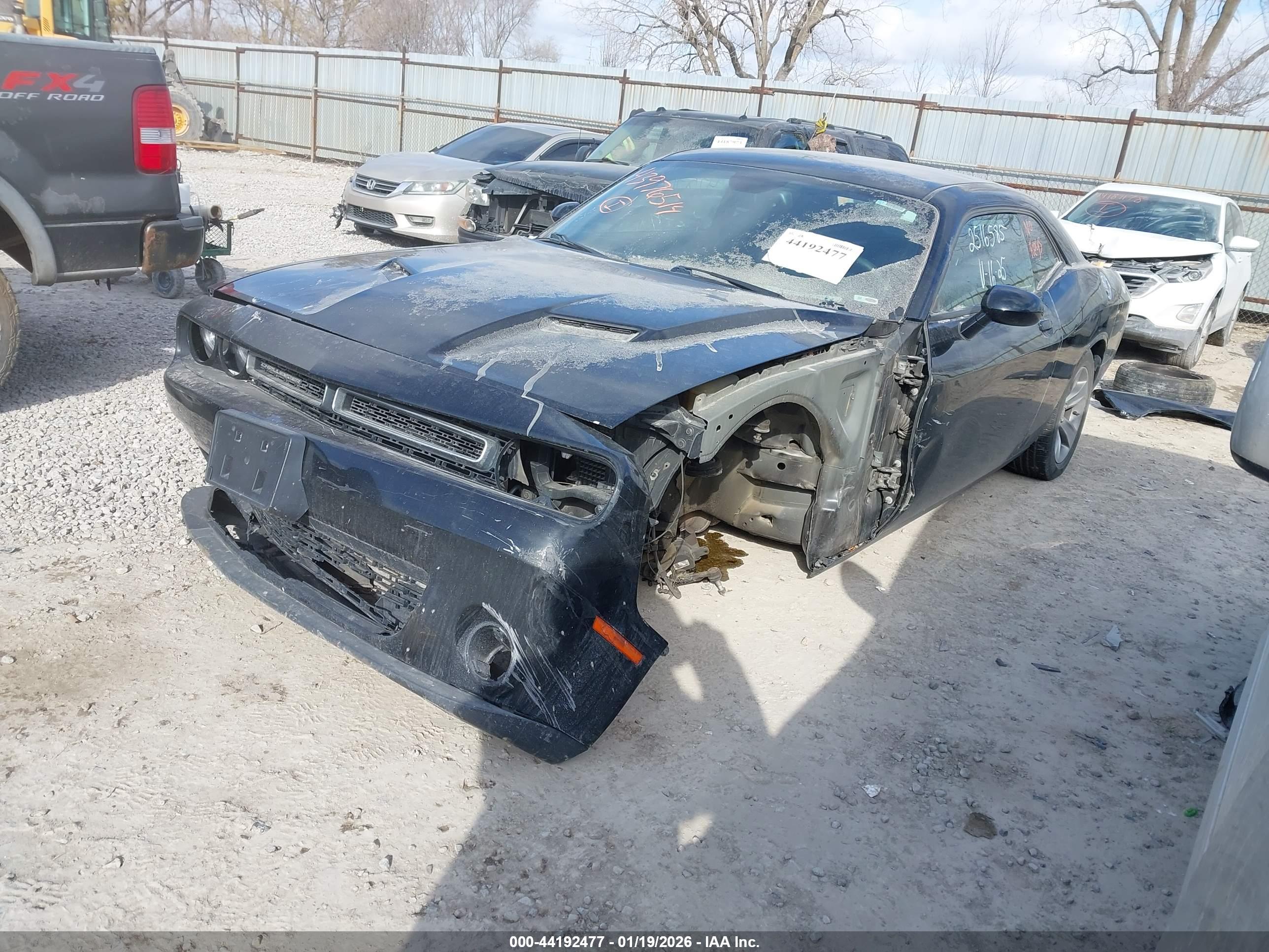 DODGE CHALLENGER image 2