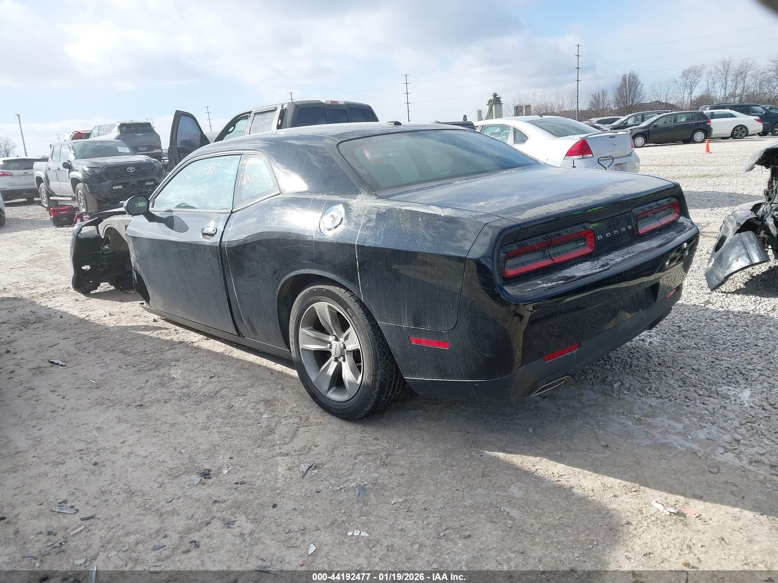 DODGE CHALLENGER image 3