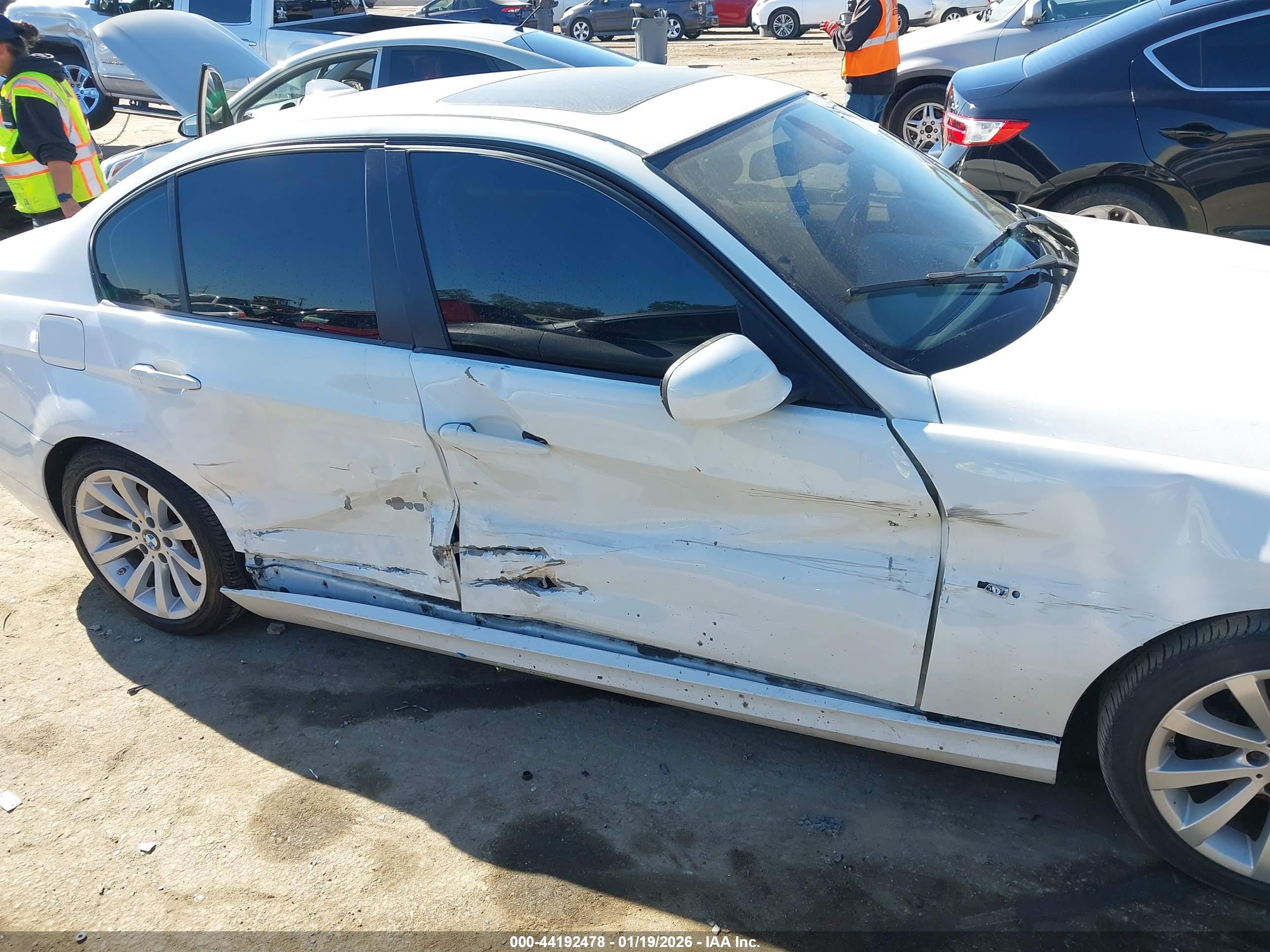 BMW 328I image 6