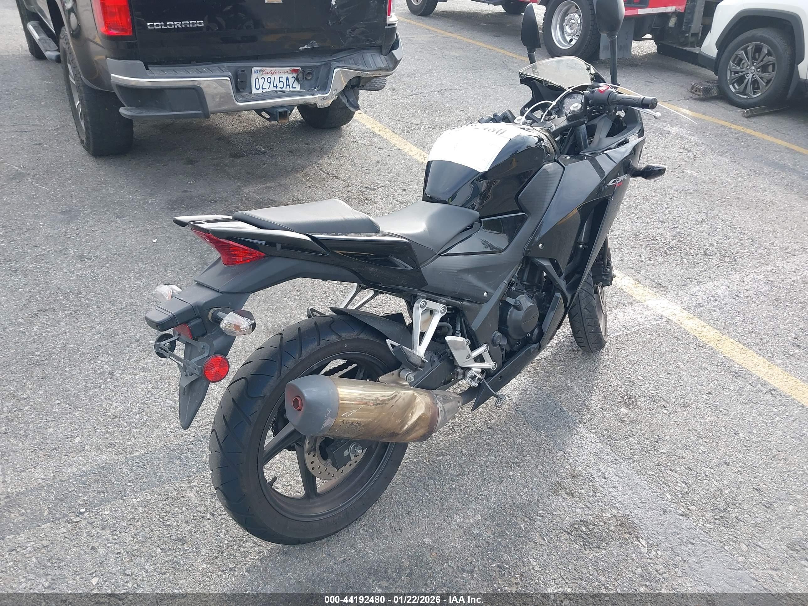HONDA CBR300 image 4