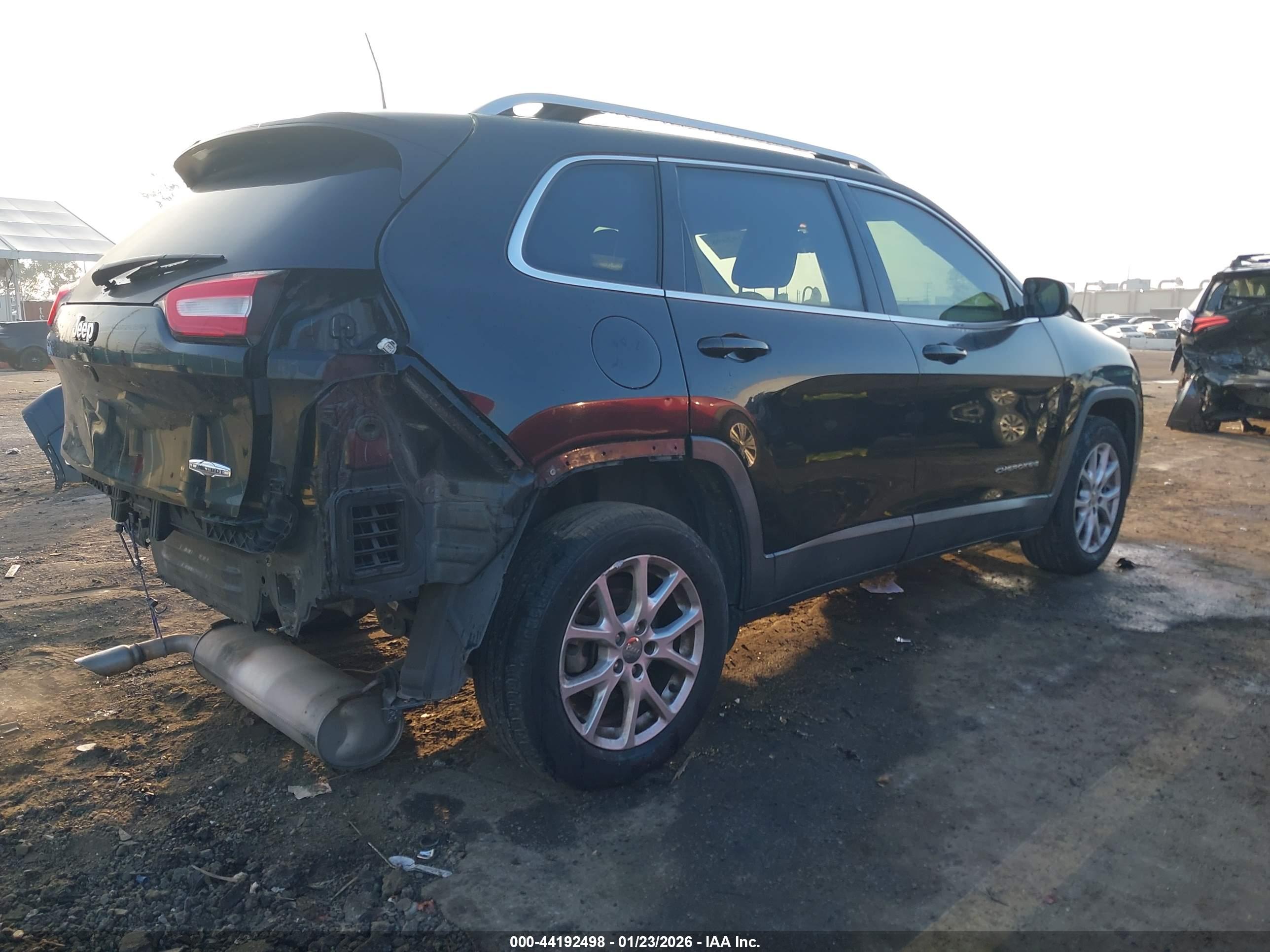 JEEP CHEROKEE image 4