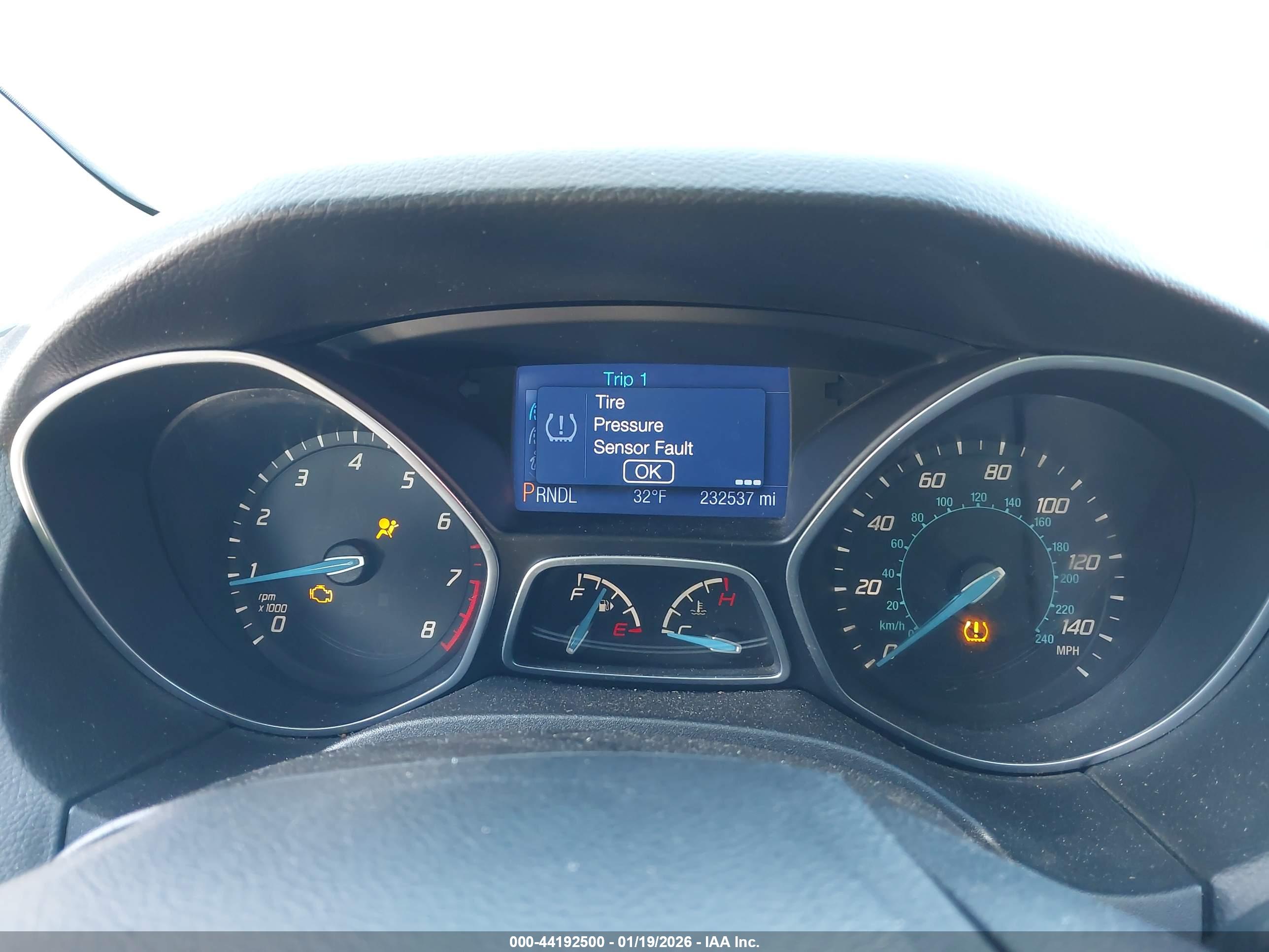 FORD FOCUS image 7
