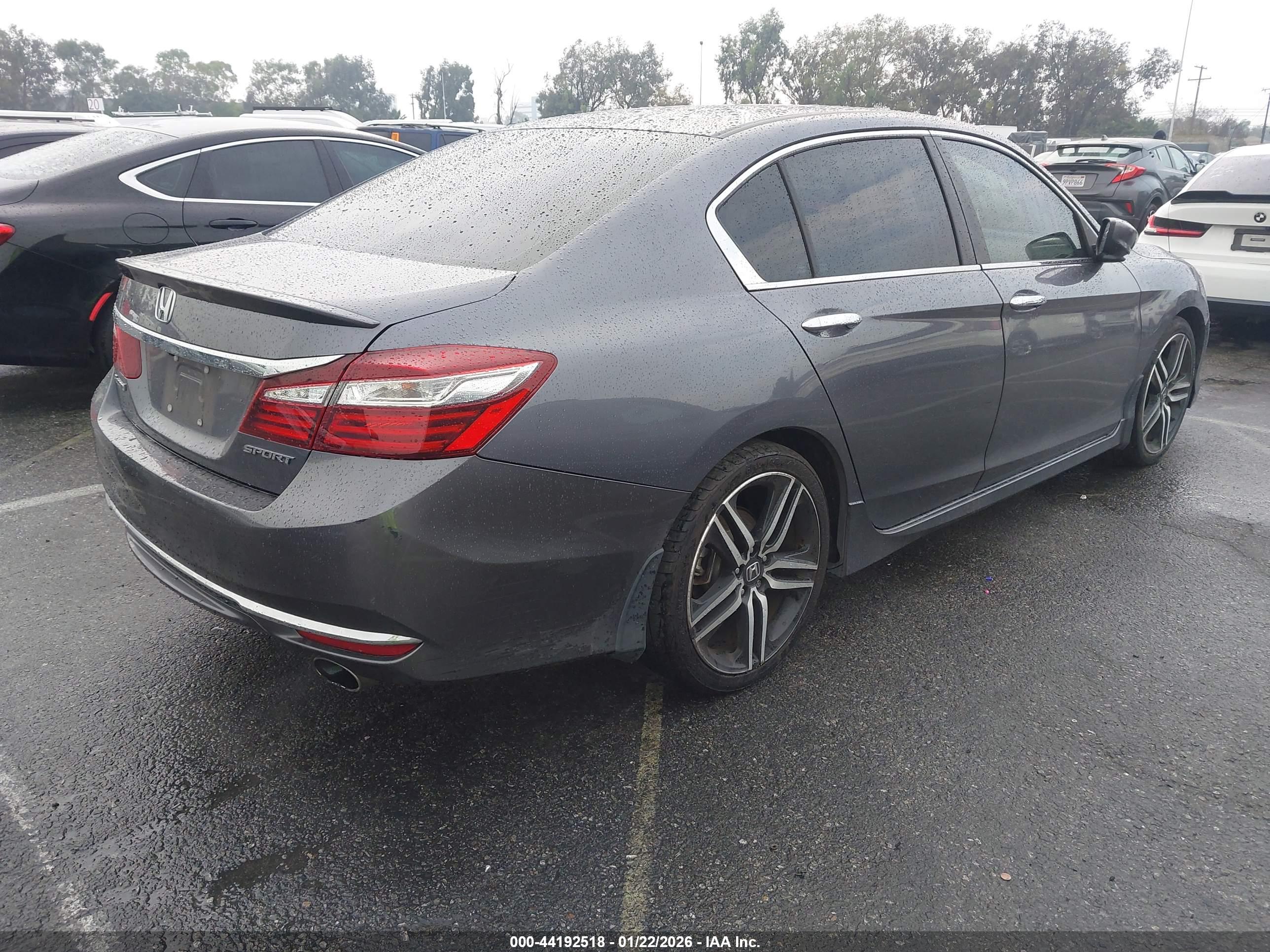 HONDA ACCORD image 4