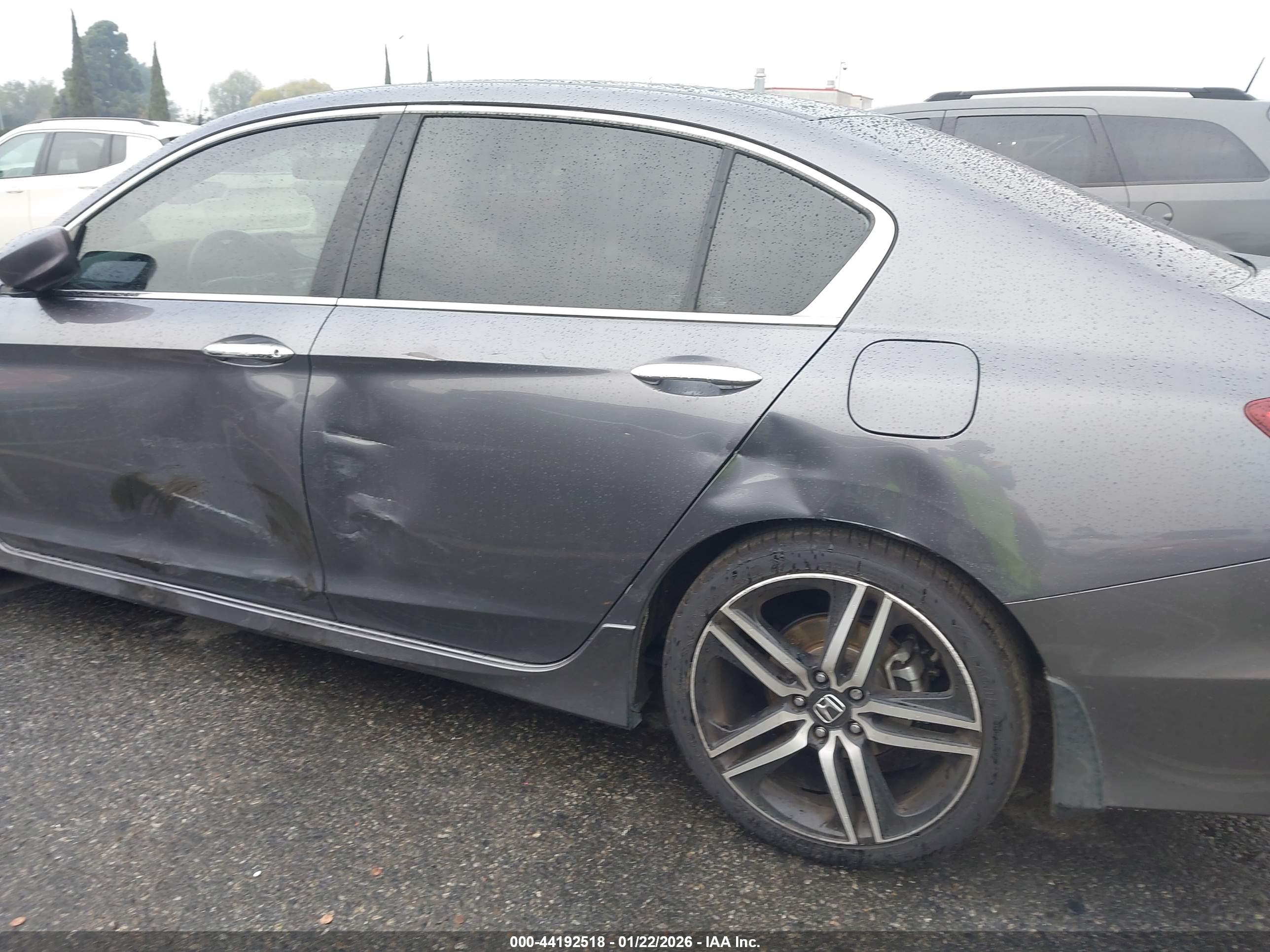 HONDA ACCORD image 6