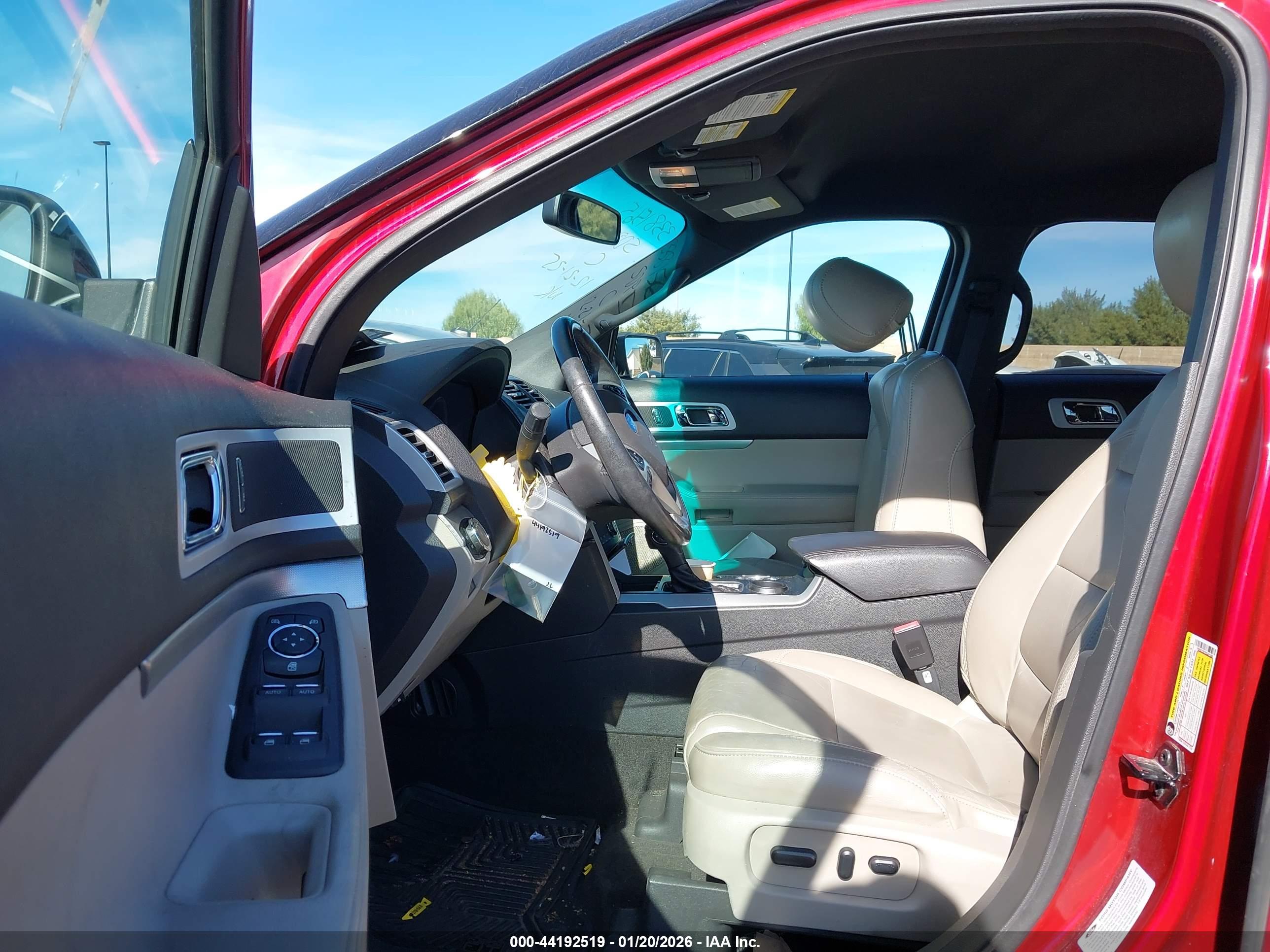 FORD EXPLORER image 5